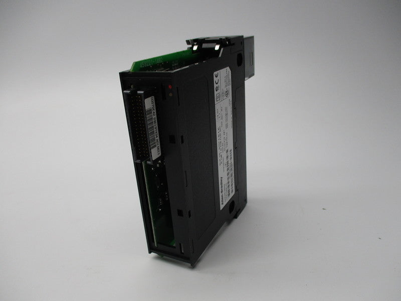 ALLEN BRADLEY 1756-OX8I SER. A NSMP