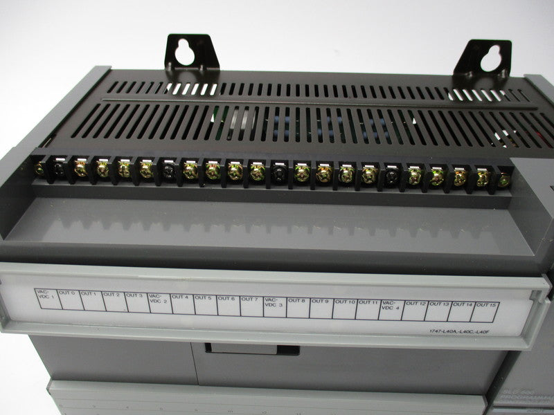 ALLEN BRADLEY SLC 500 1747-L40C PROCESSOR UNIT 250V 50/60HZ SER. C F/W: 6 NSMP
