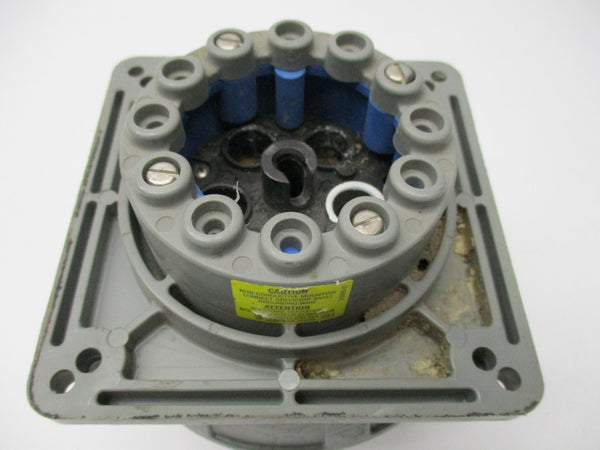 HUBBELL 560B9W UNMP