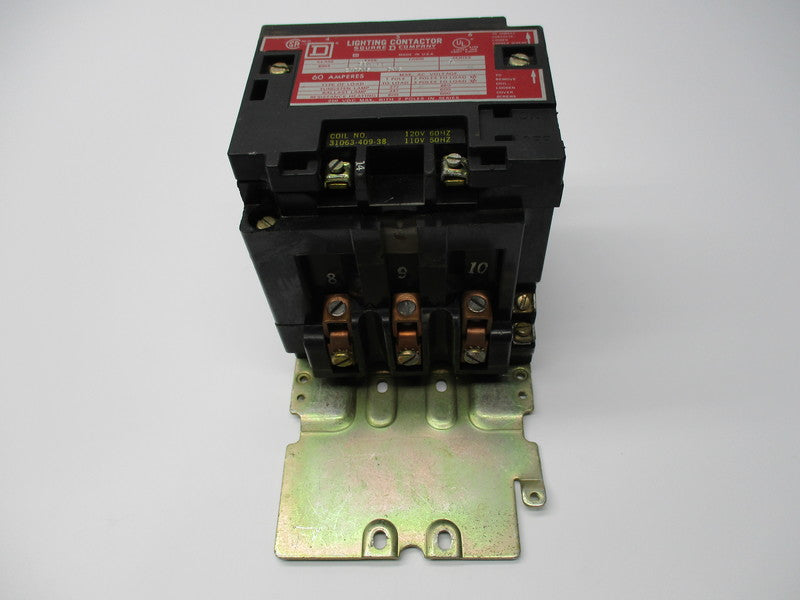SQUARE D 8903 SPO 11 201516 UNMP