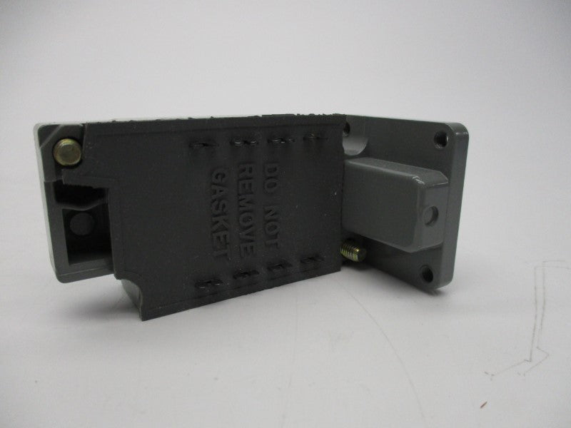 CUTLER HAMMER E50SB NSMP