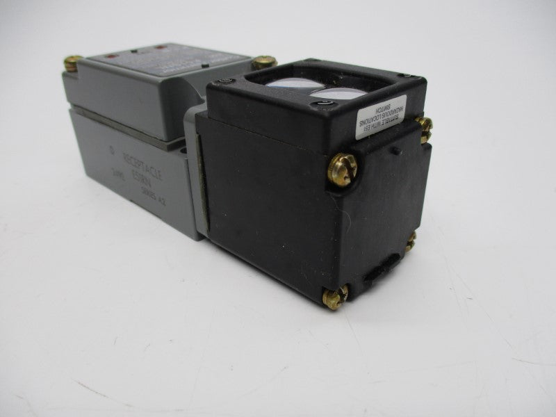CUTLER HAMMER E51SNL SER. C1 10-30VDC 0.6A NSNP