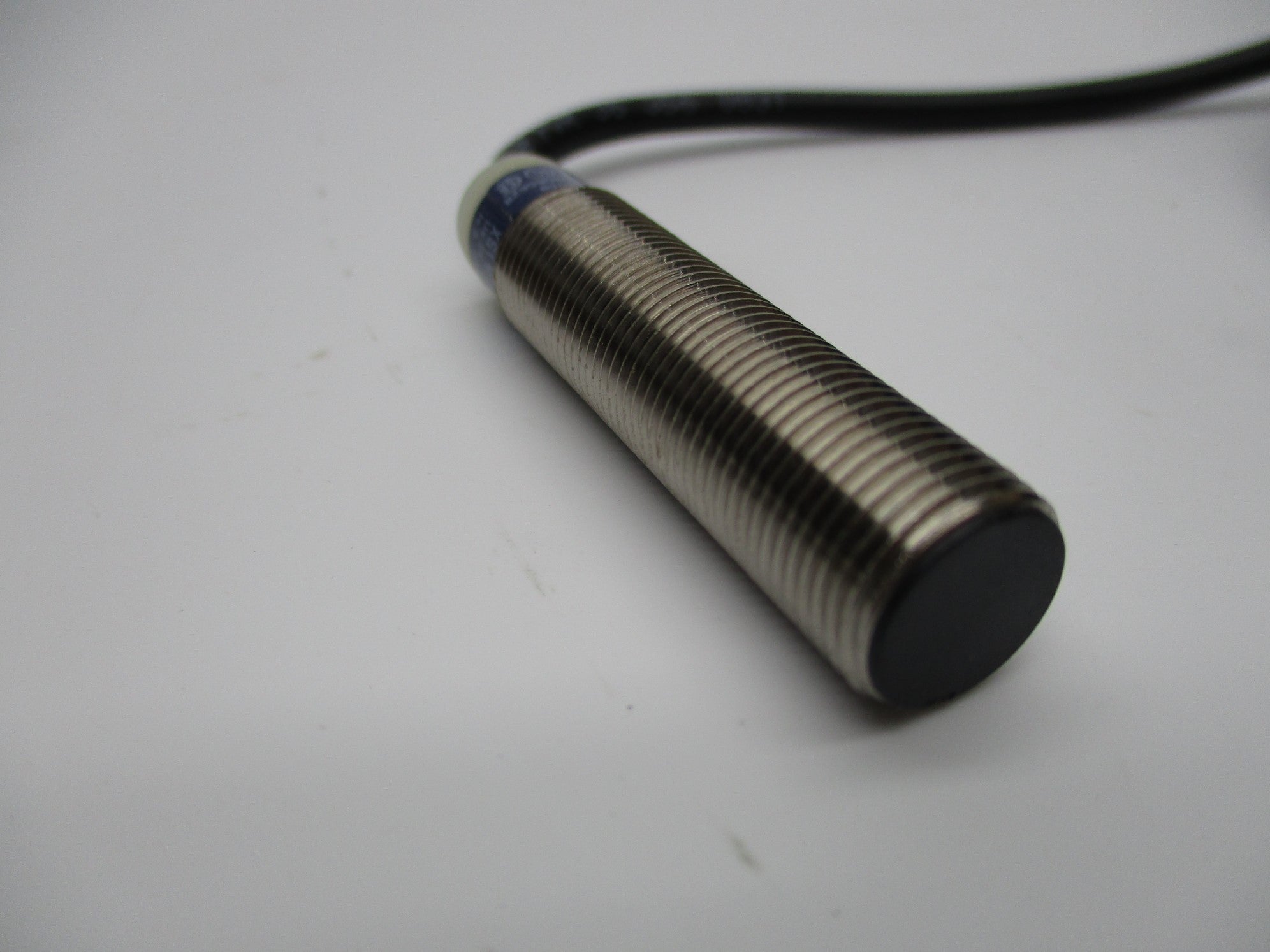 TELEMECANIQUE XS1M12MA230 24-240V NSMP