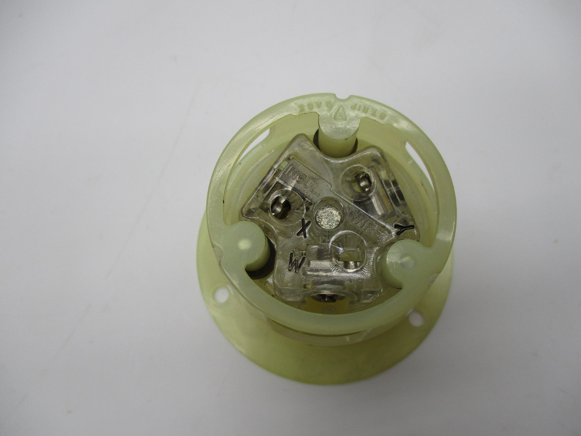 HUBBELL HBL3325C NSNP
