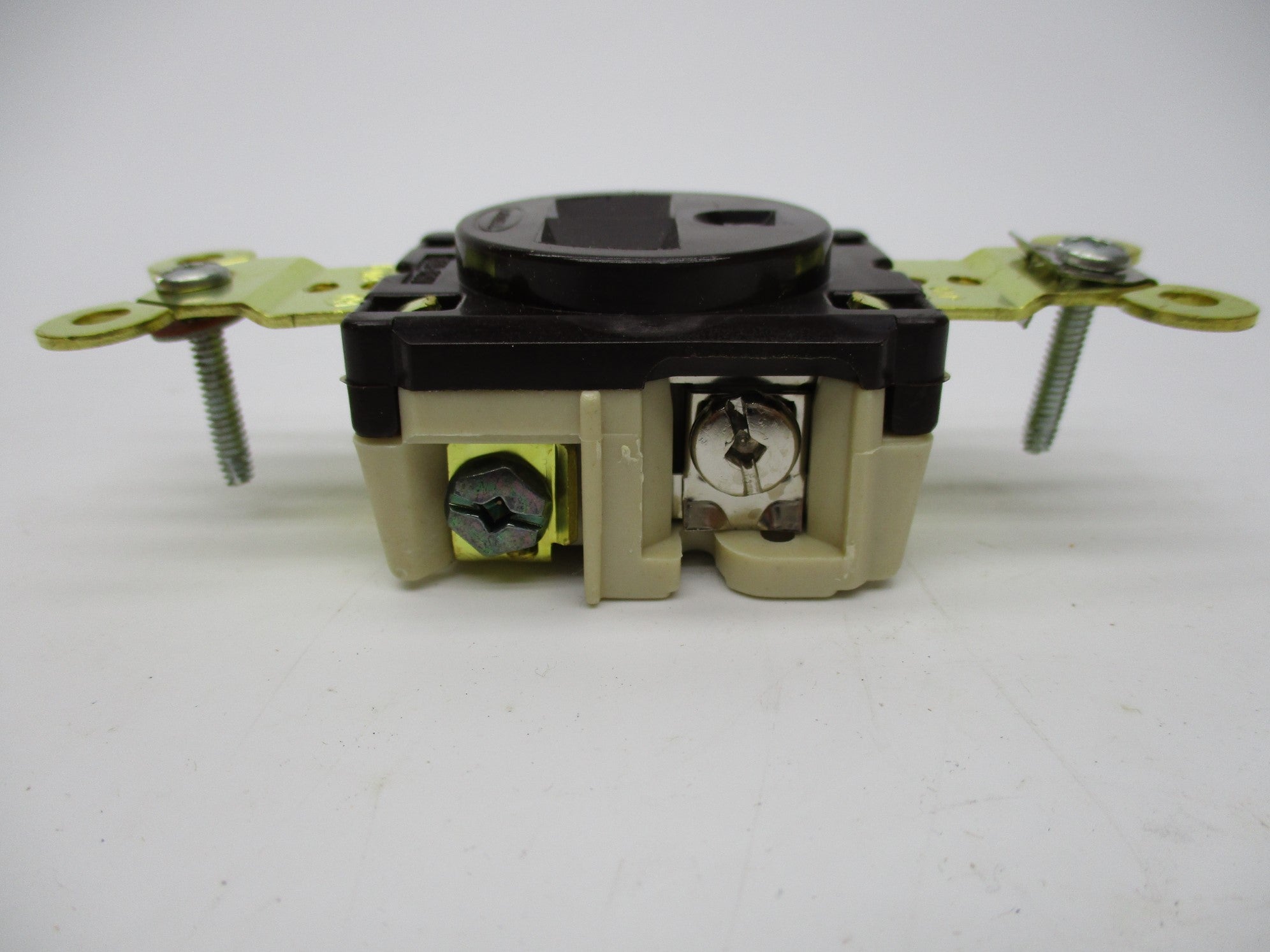 HUBBELL HBL5261CN NSMP