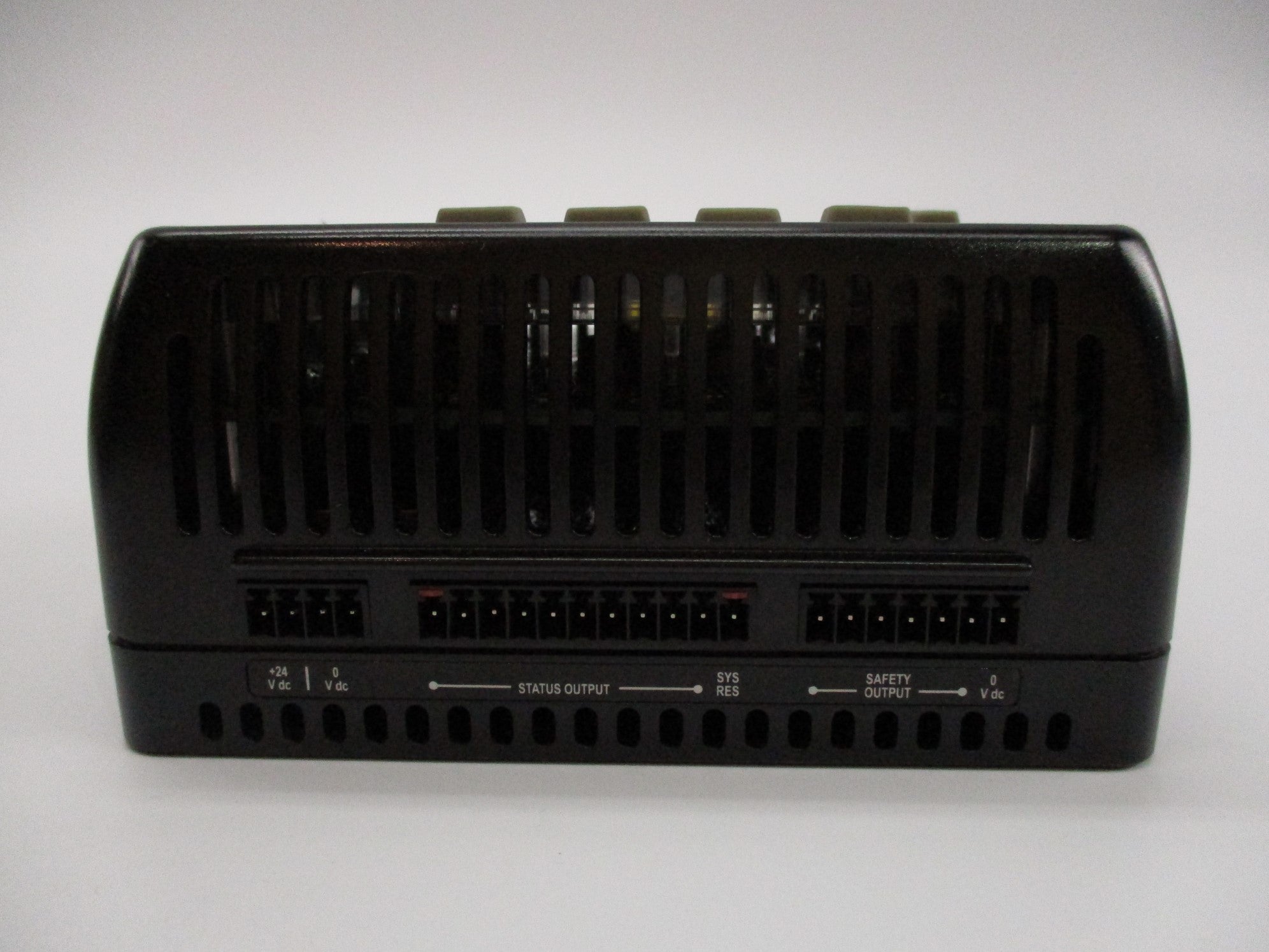 BANNER ENGINEERING SC22-3E 24VDC 0.4A NSNP
