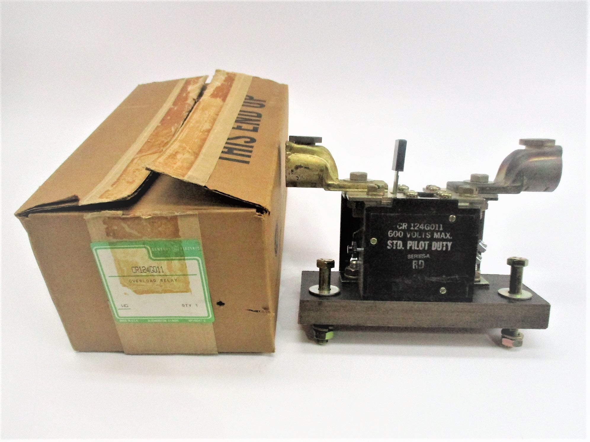 GENERAL ELECTRIC CR124G011 600VAC NSMP