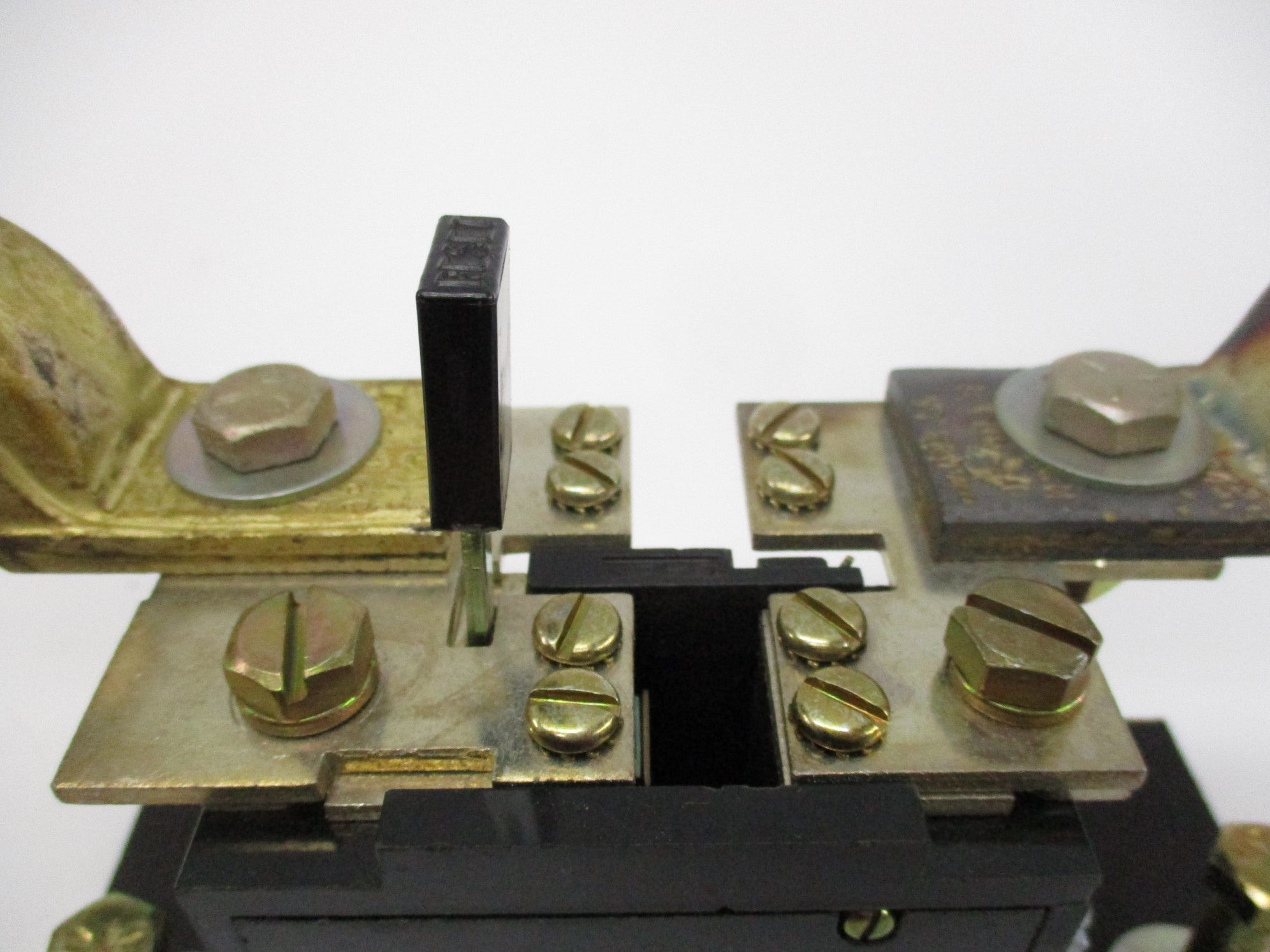 GENERAL ELECTRIC CR124G011 600VAC NSMP