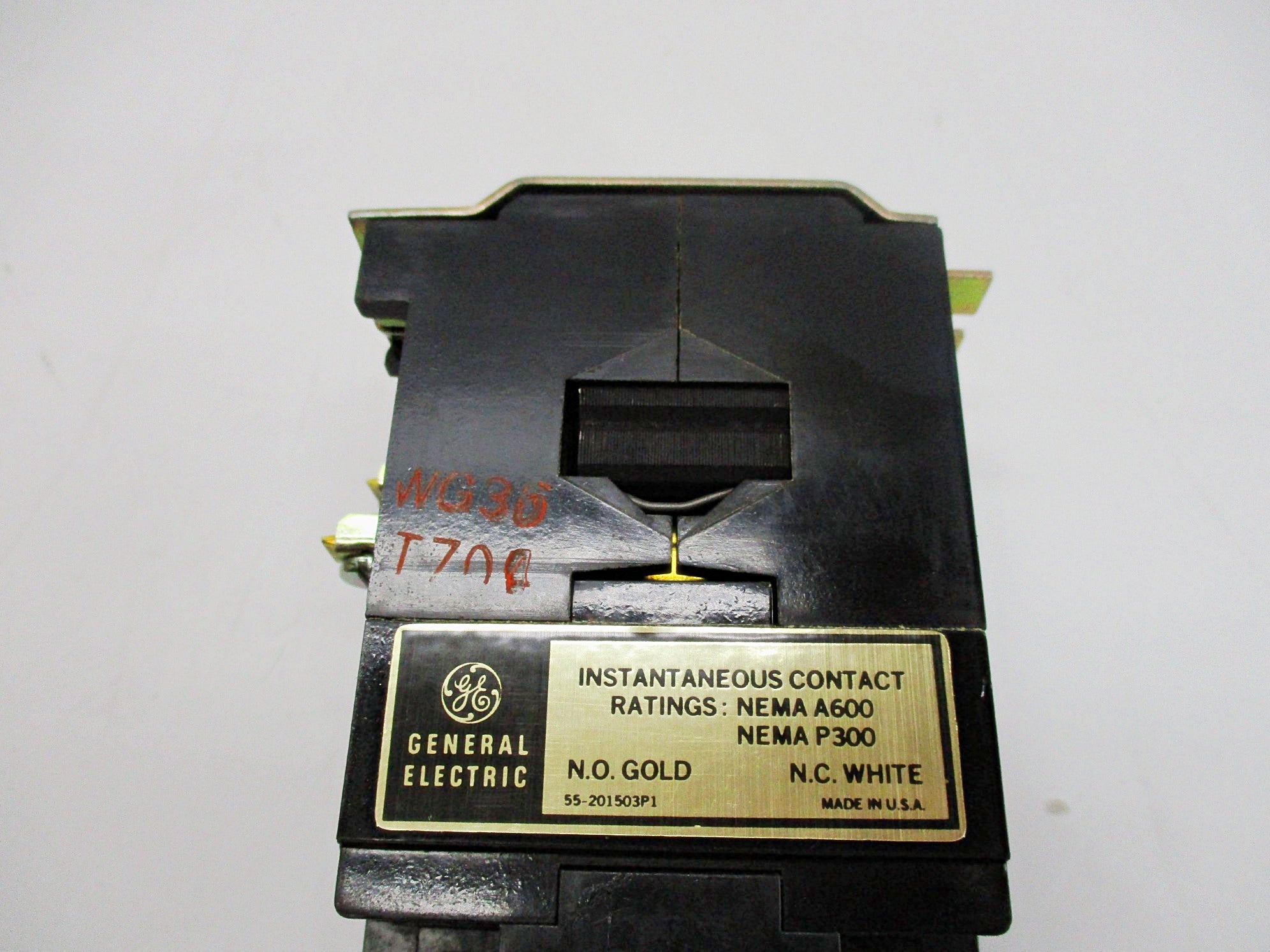 GENERAL ELECTRIC CR122B01122A SER. A 110/120V NSMP