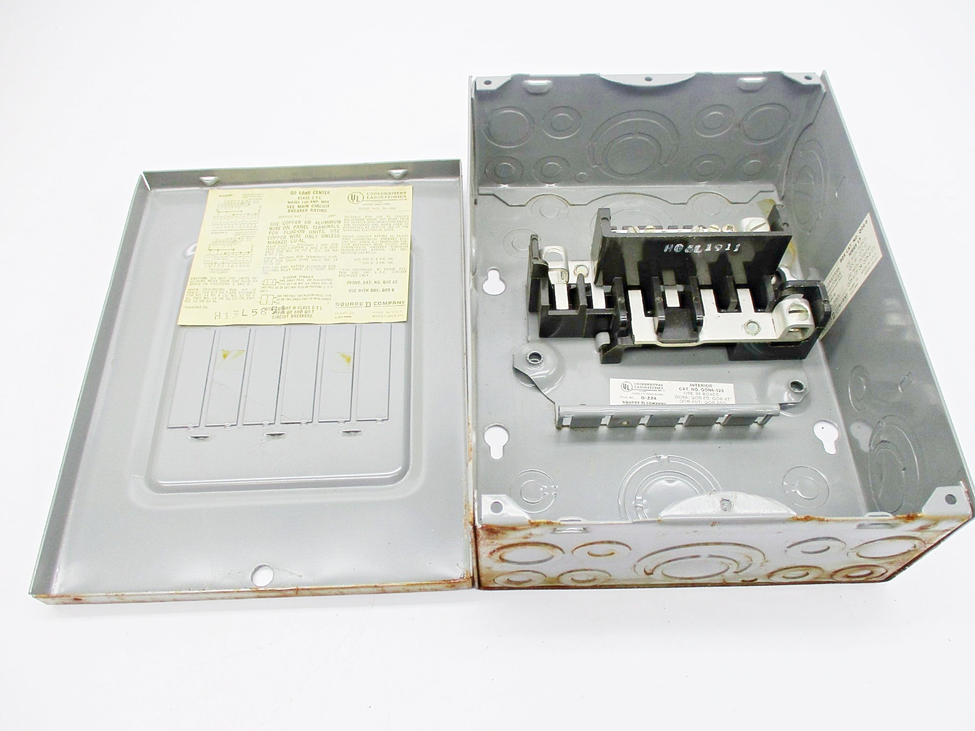 SQUARE D QO6-12 SER. L5 UNMP