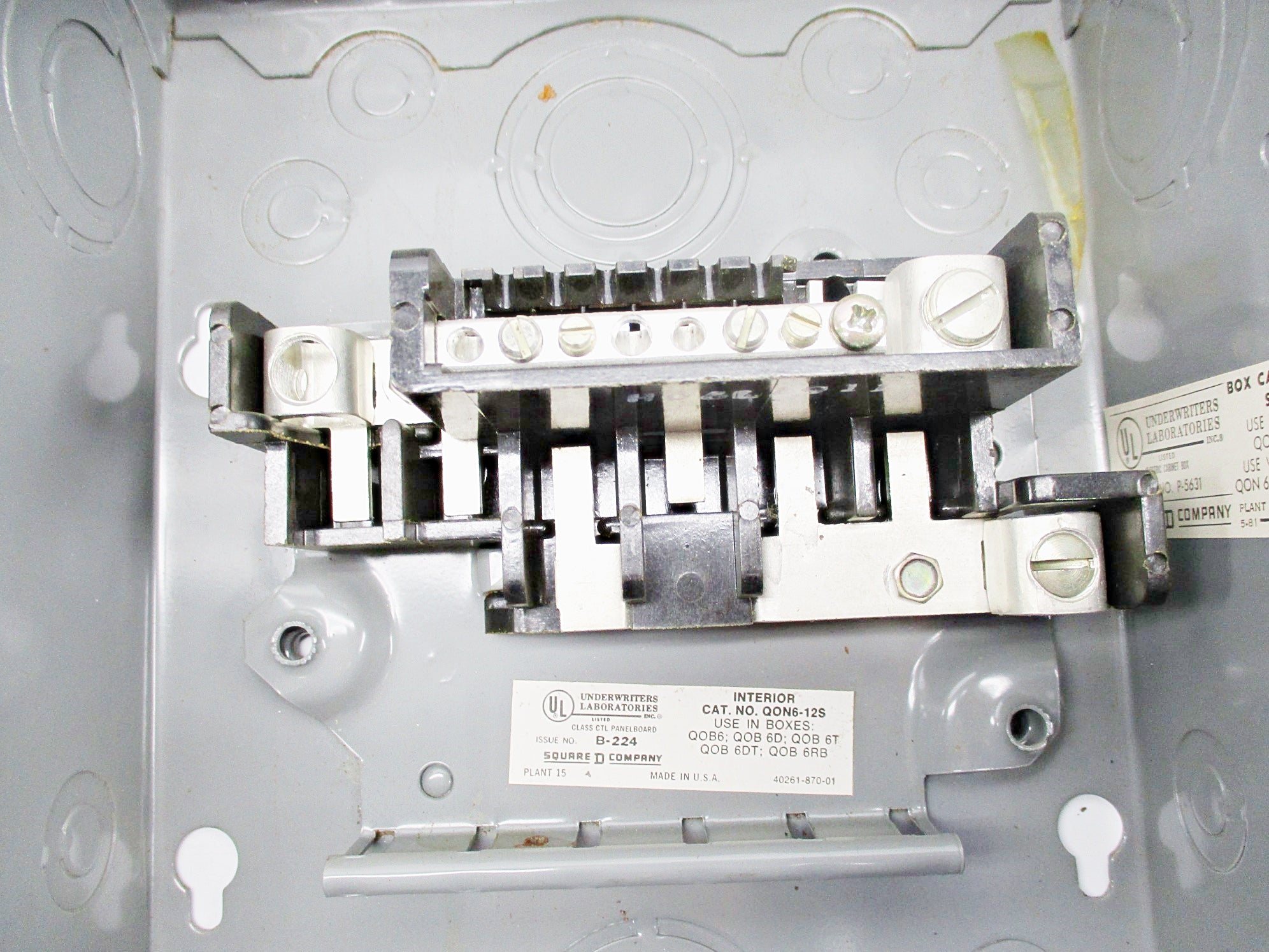 SQUARE D QO6-12 SER. L5 UNMP