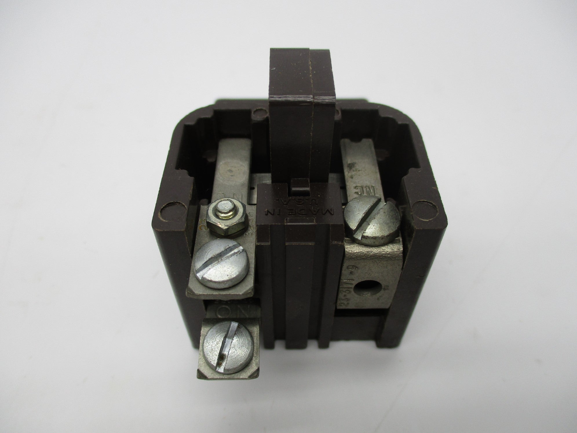 CUTLER HAMMER 9575H2525A 16A 600V (AS PICTURED) NSNP