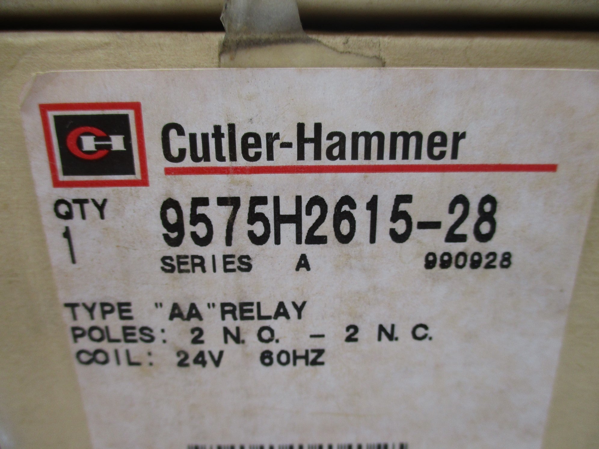 CUTLER HAMMER 9575H2615-28 SER. A 24V 12A NSMP