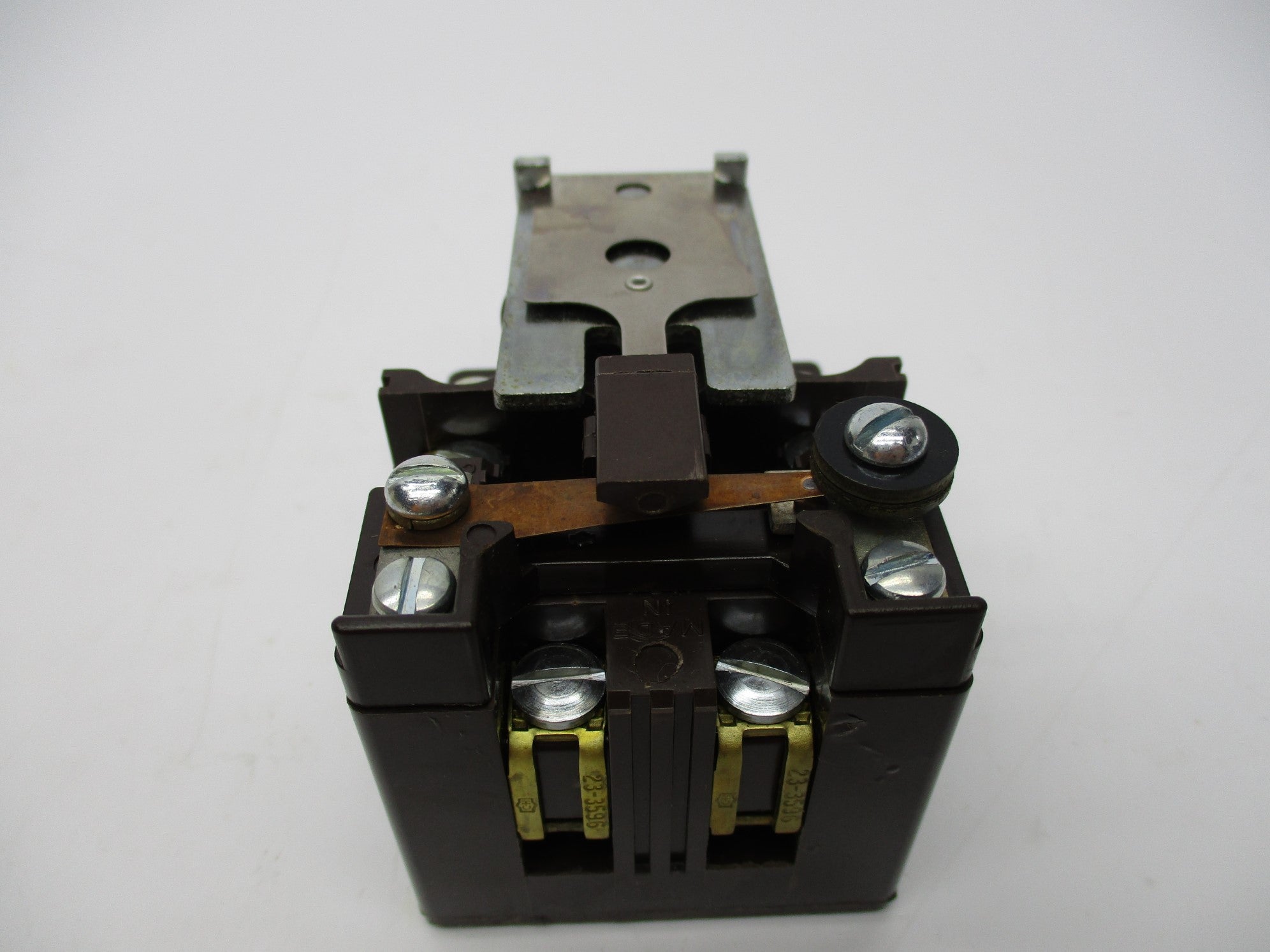 CUTLER HAMMER 9575H2616-66 110/120V 12A NSMP