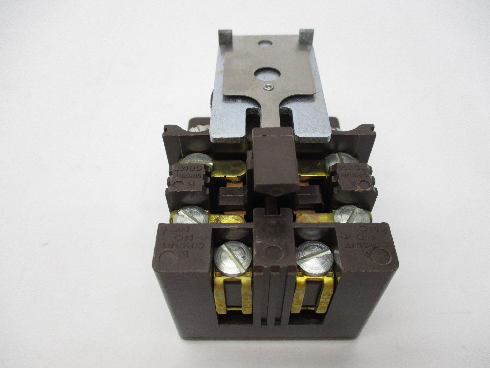 CUTLER HAMMER 9575H2615-67 SER. A 220/240V 12A NSMP