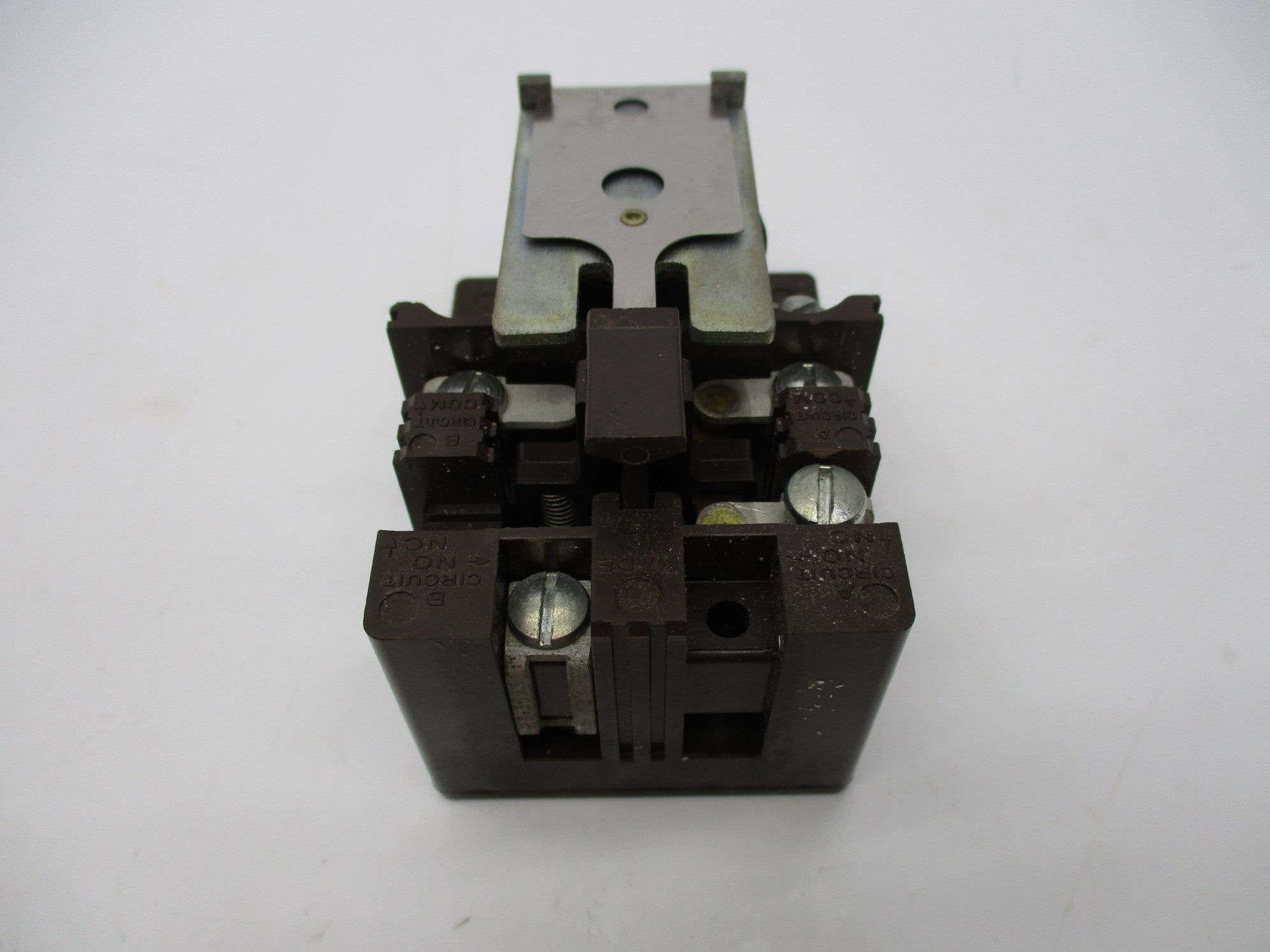 CUTLER HAMMER 9575H2614A 110/120V 12A NSNP