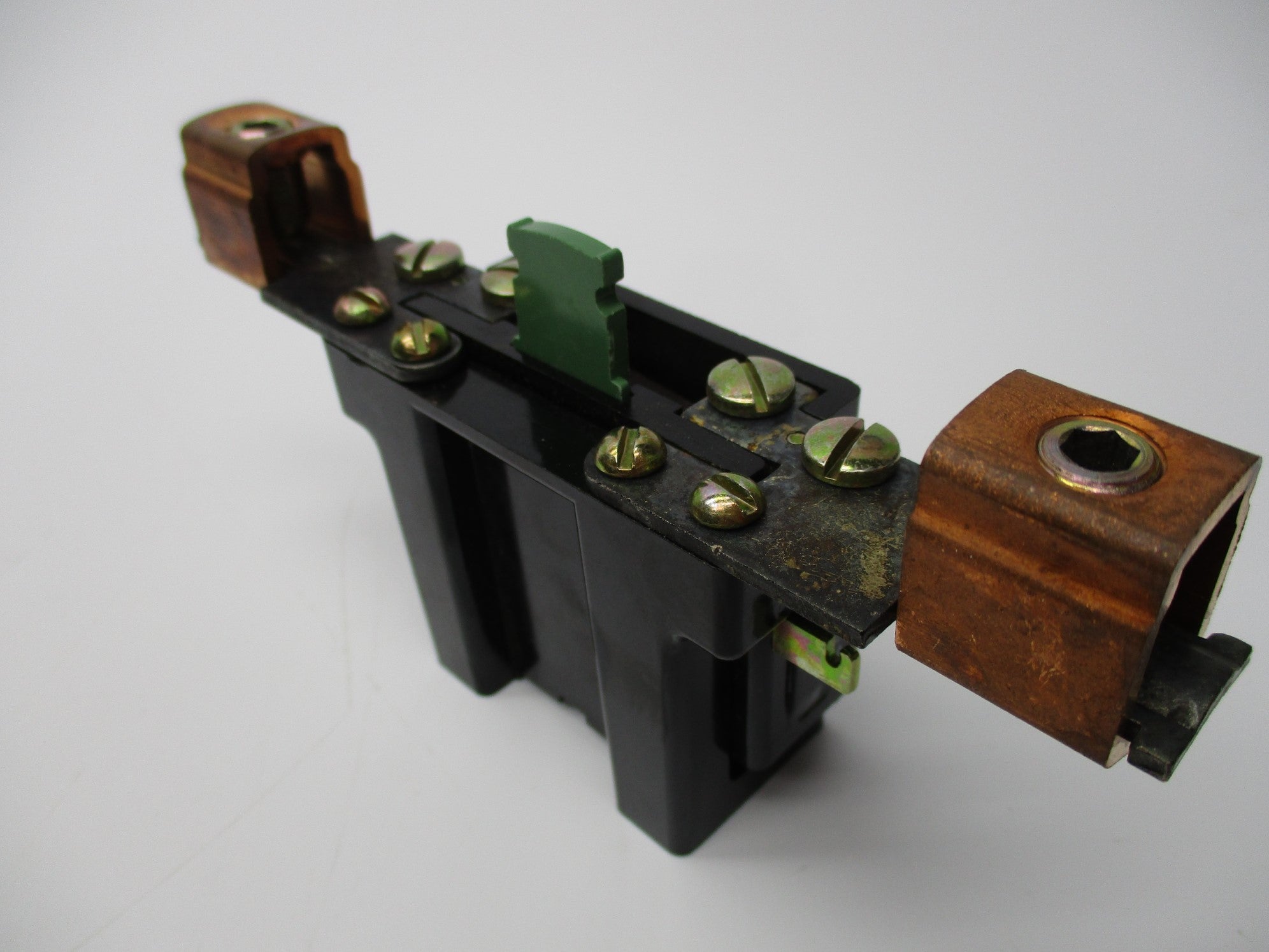 FURNAS 48IA18A 600V NSNP