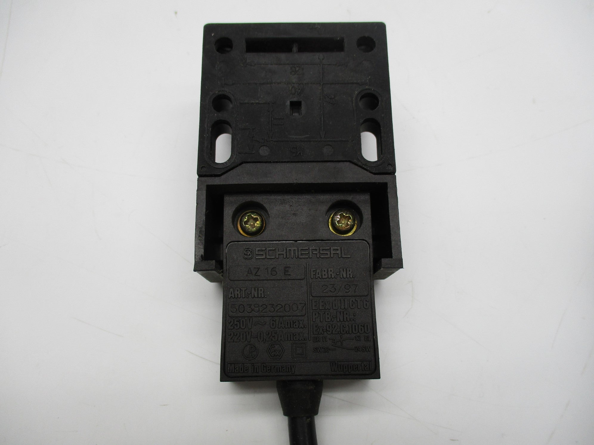 SCHMERSAL EEXAZ16ZVRK 230V NSNP