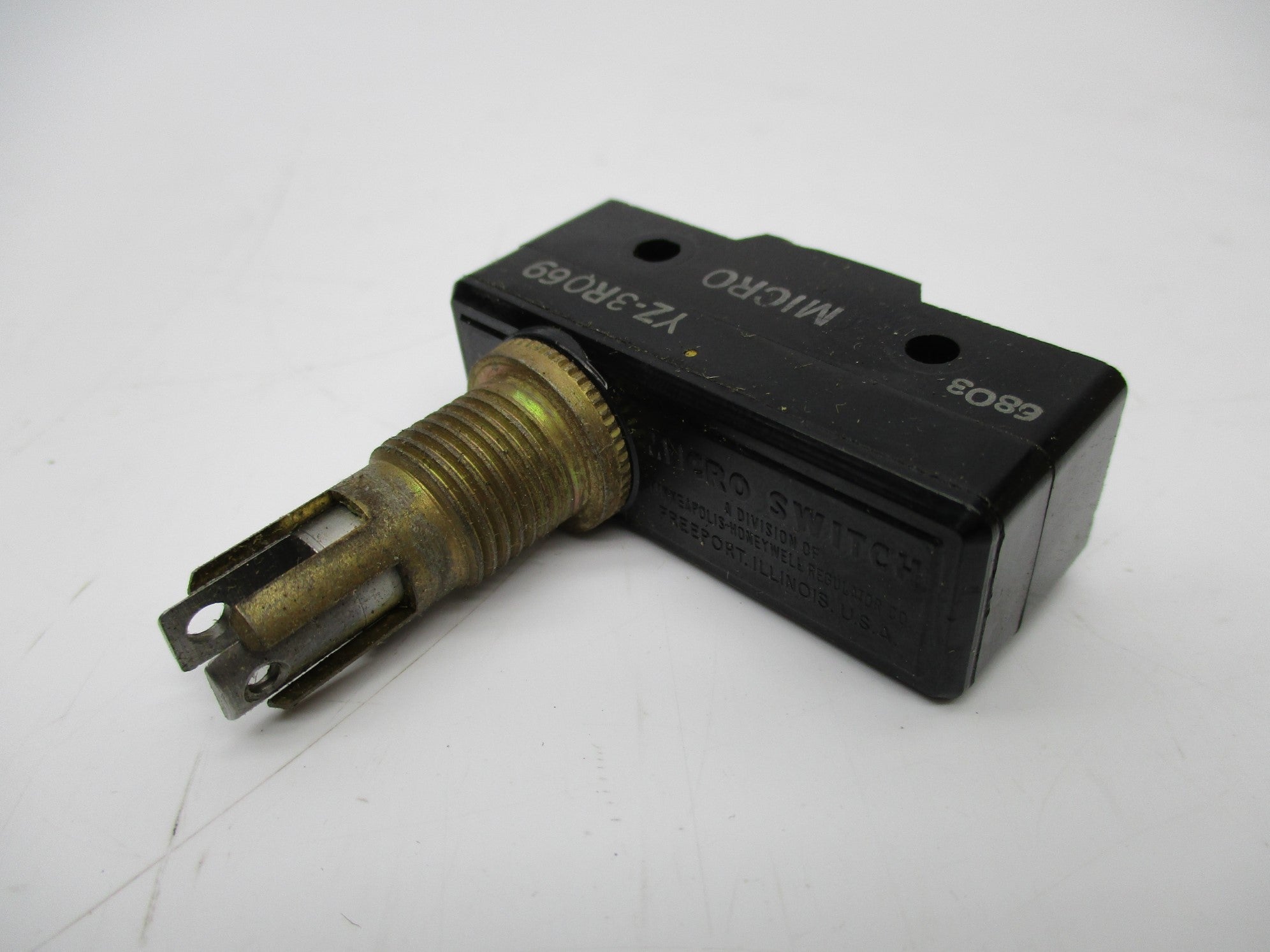 MICRO SWITCH YZ-3RQ69 NSMP