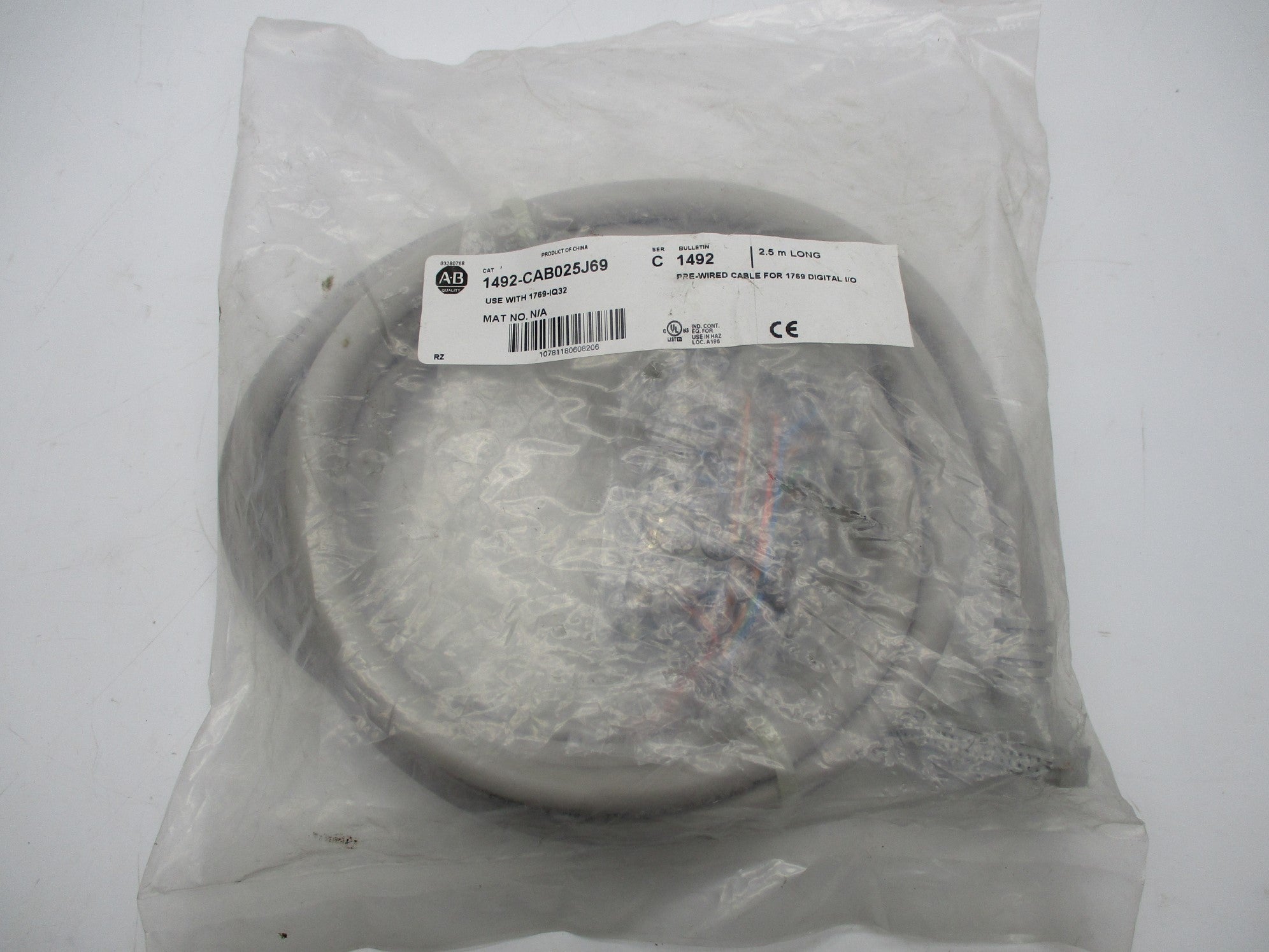 ALLEN BRADLEY 1492-CAB025J69 SER. C NSMP