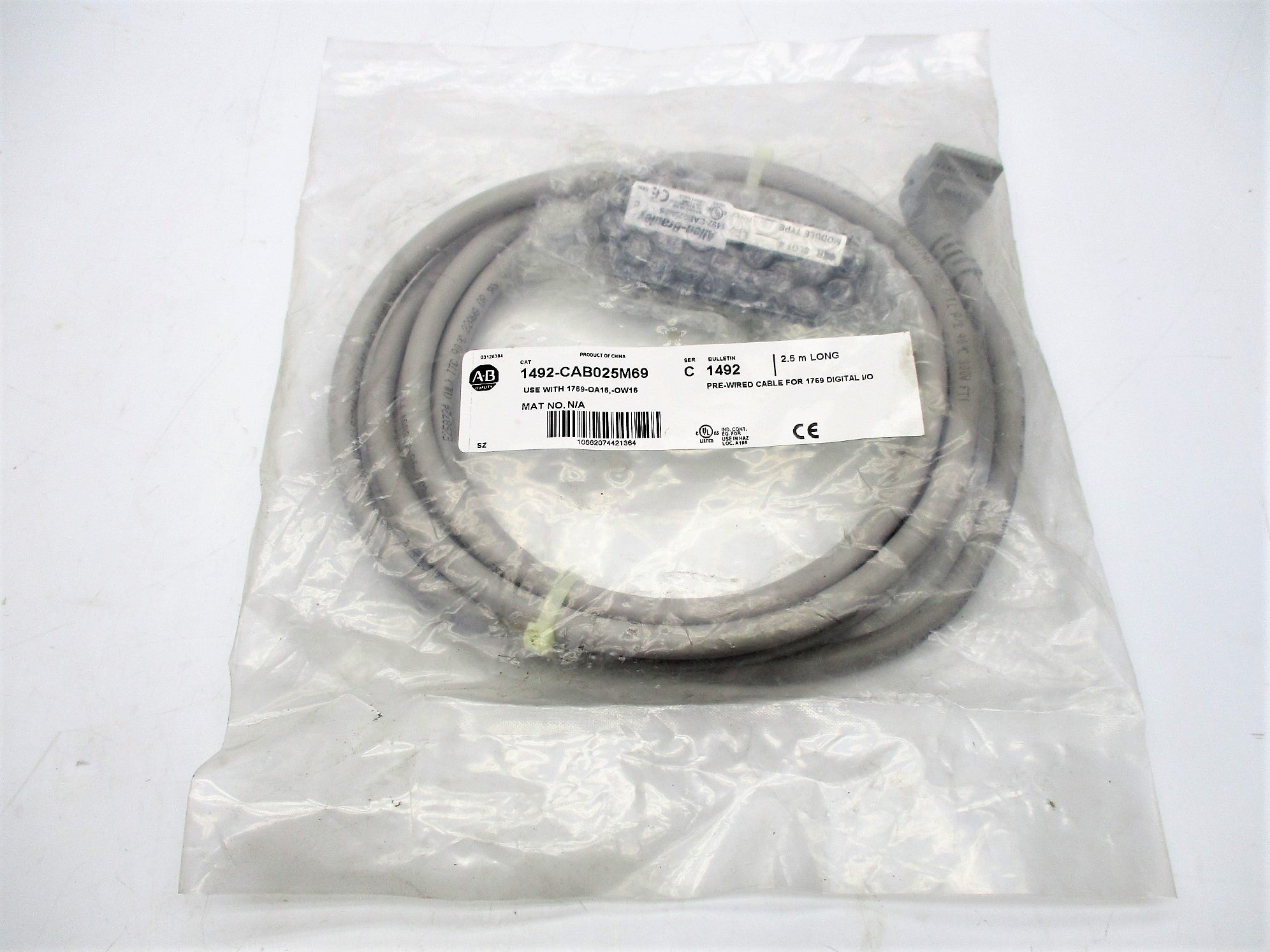ALLEN BRADLEY 1492-CAB025M69 SER. C NSMP