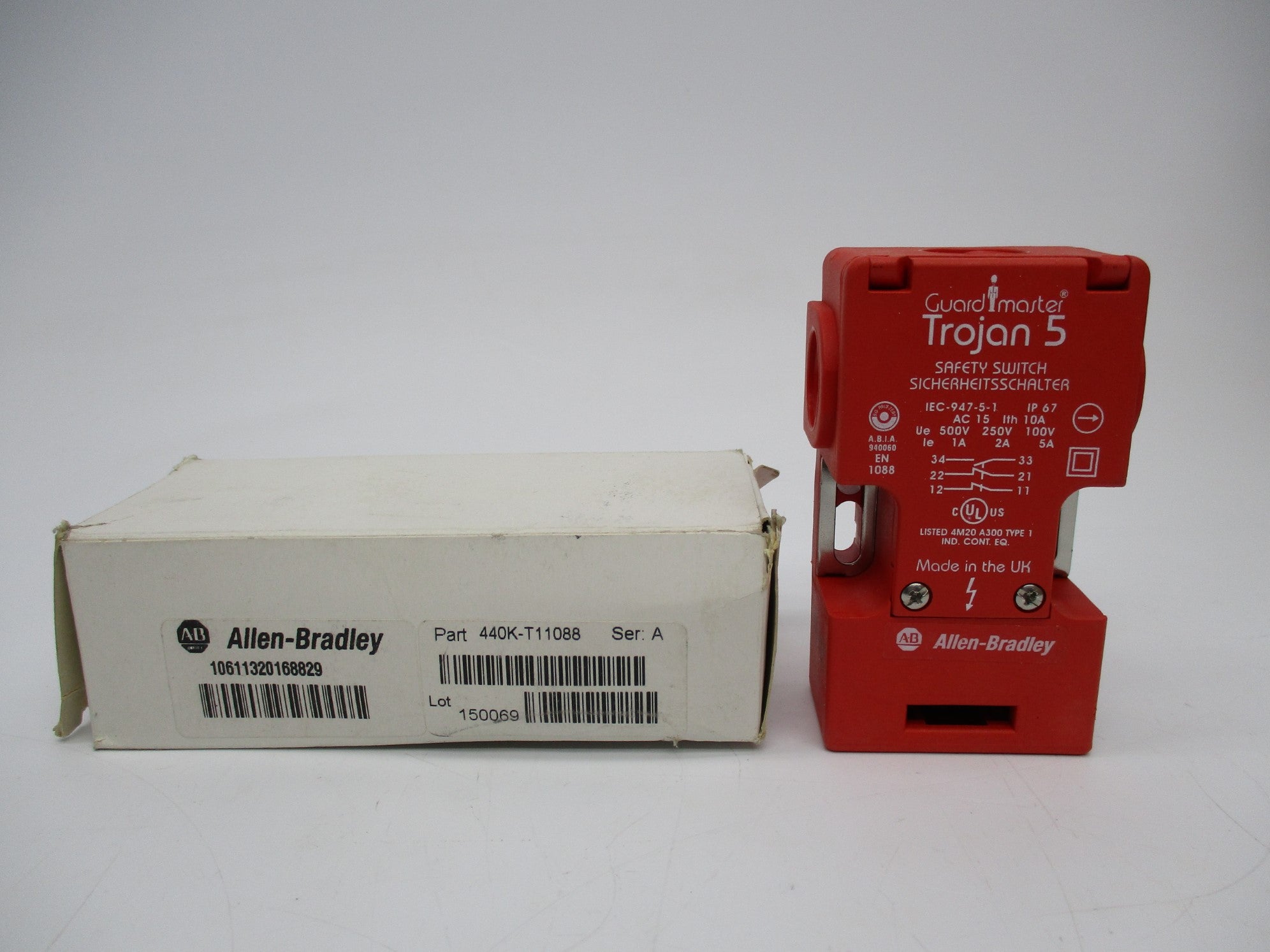 ALLEN BRADLEY 440K-T11088 SER. A (WH) NSMP
