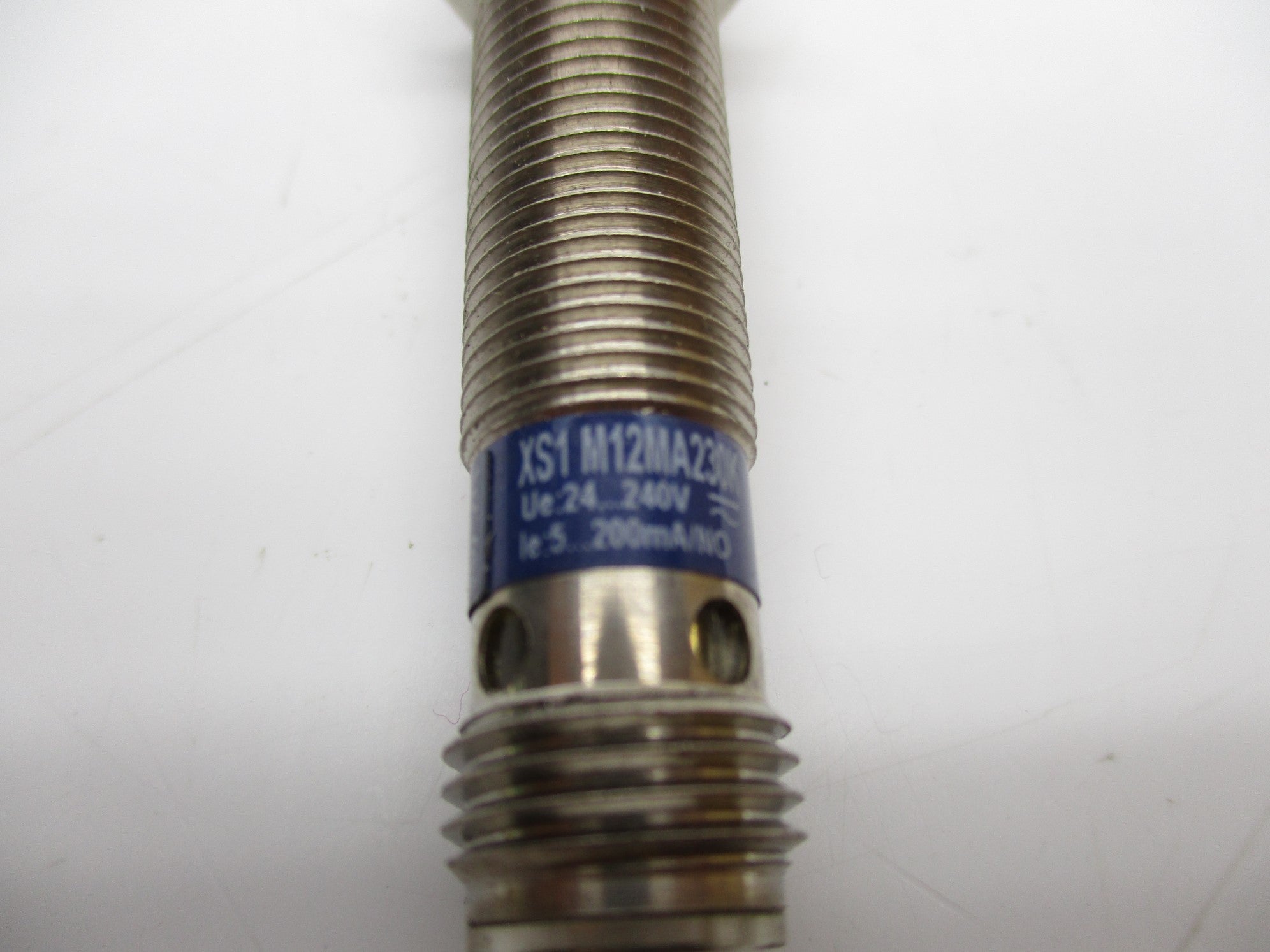 TELEMECANIQUE XS1M12MA230K 24-240V NSNP