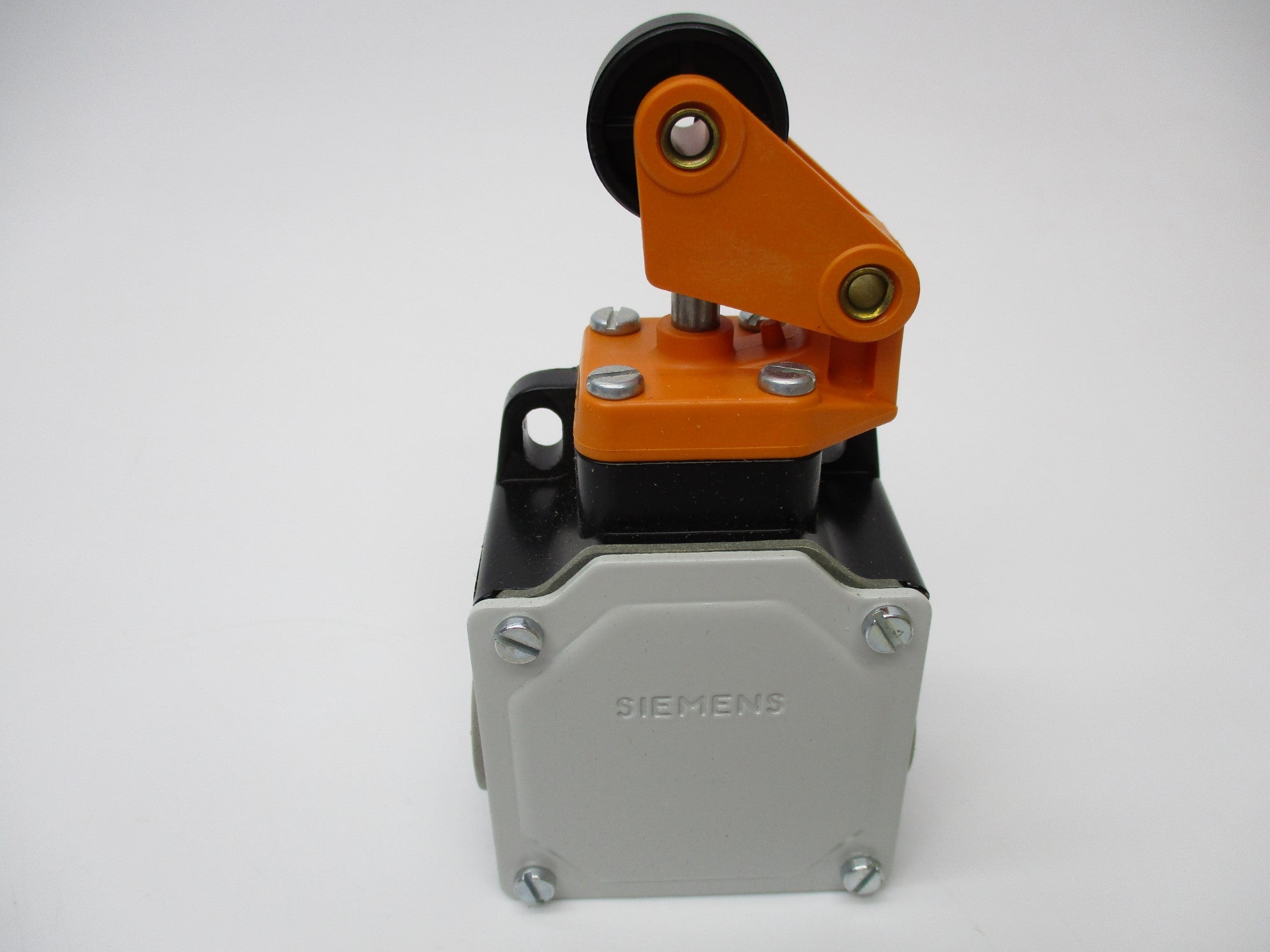 SIEMENS 3SE3100-0E NSNP