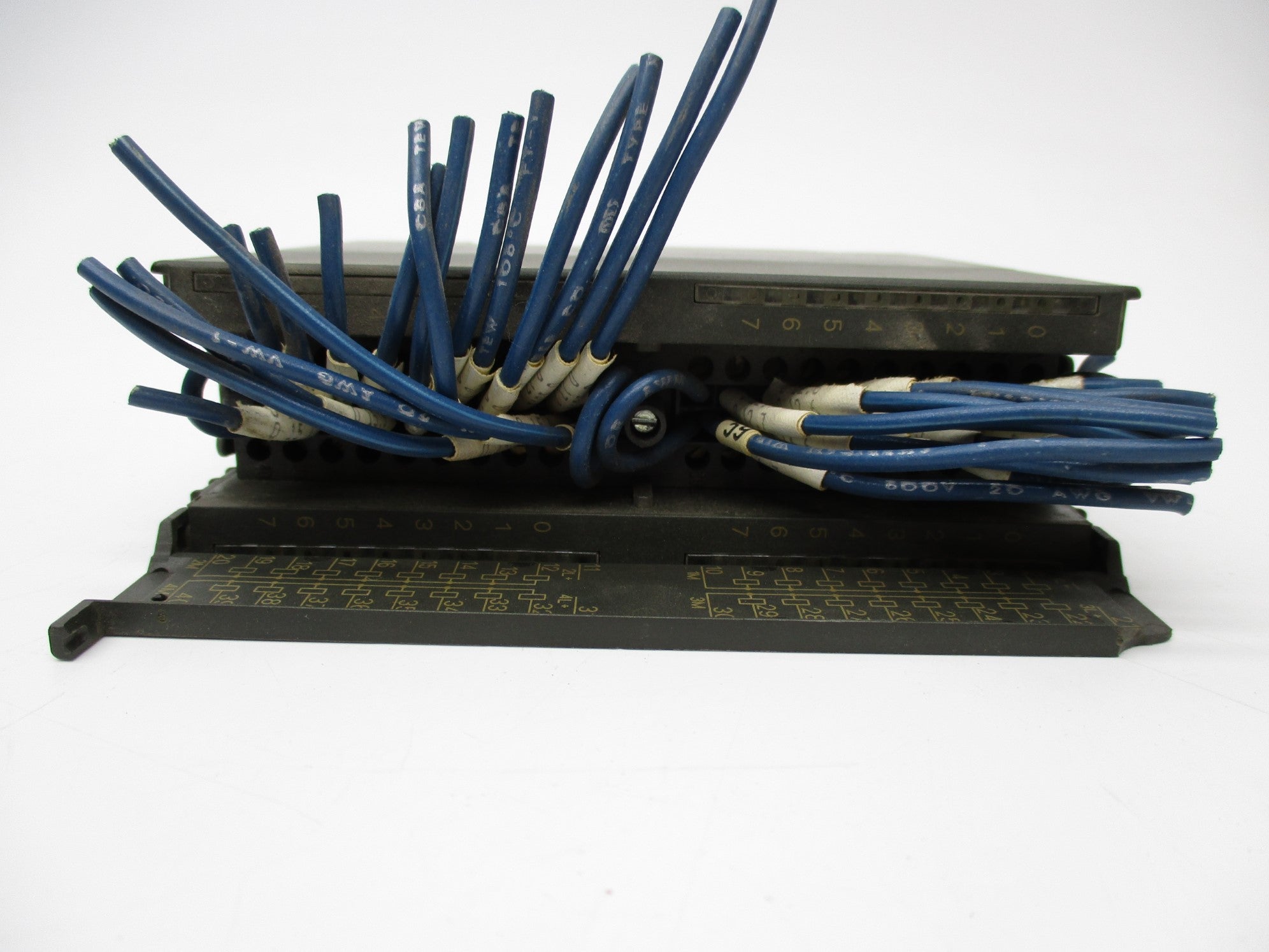 SIEMENS 6ES7322-1BL00-0AA0 24VDC 0.5A UNMP