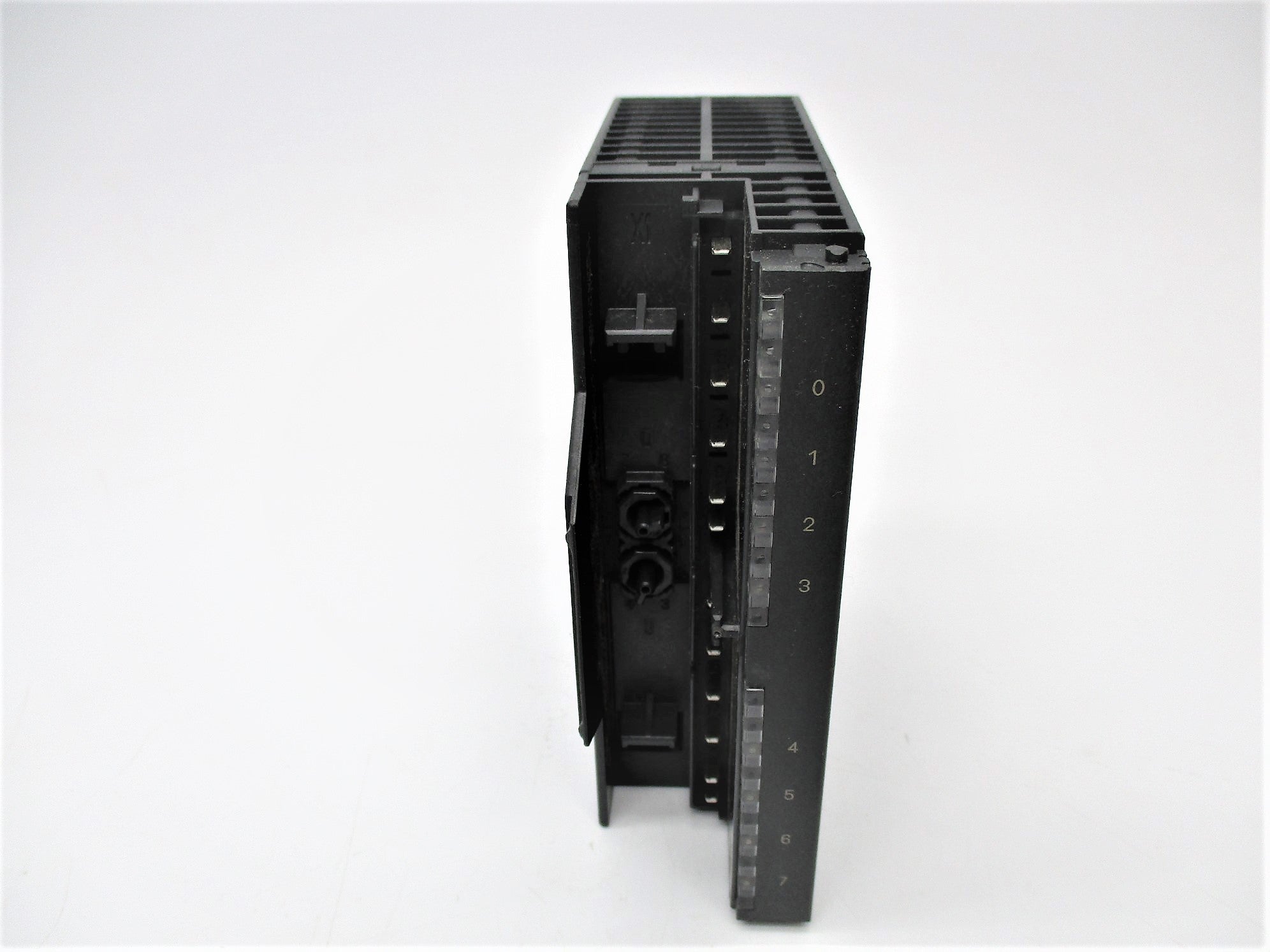 SIEMENS 6ES7322-1BF01-0AA0 (AS PICTURED) UNMP