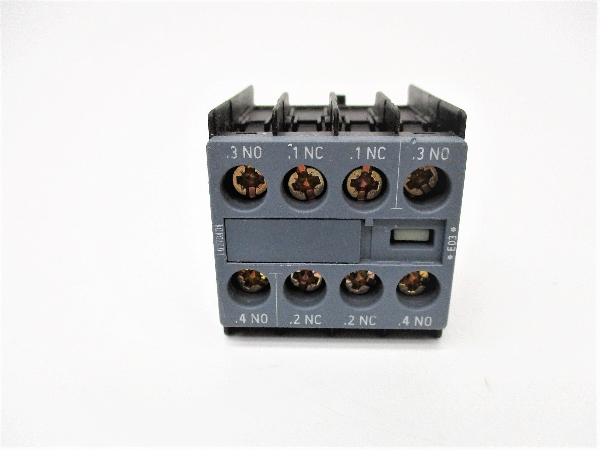 SIEMENS 3RH2911-1FA22 240V 10A NSNP