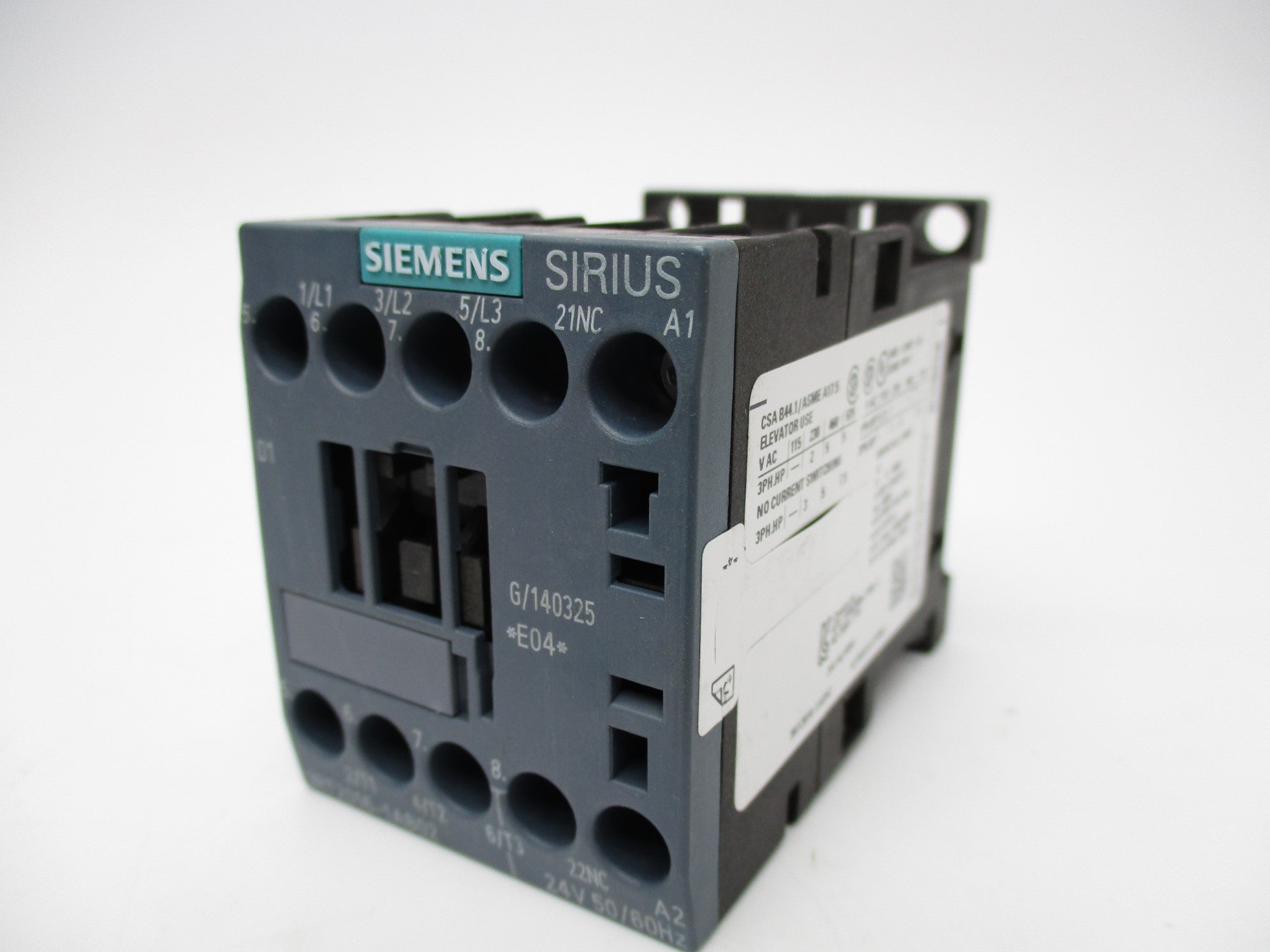 SIEMENS 3RT2016-1AB02 24V NSNP