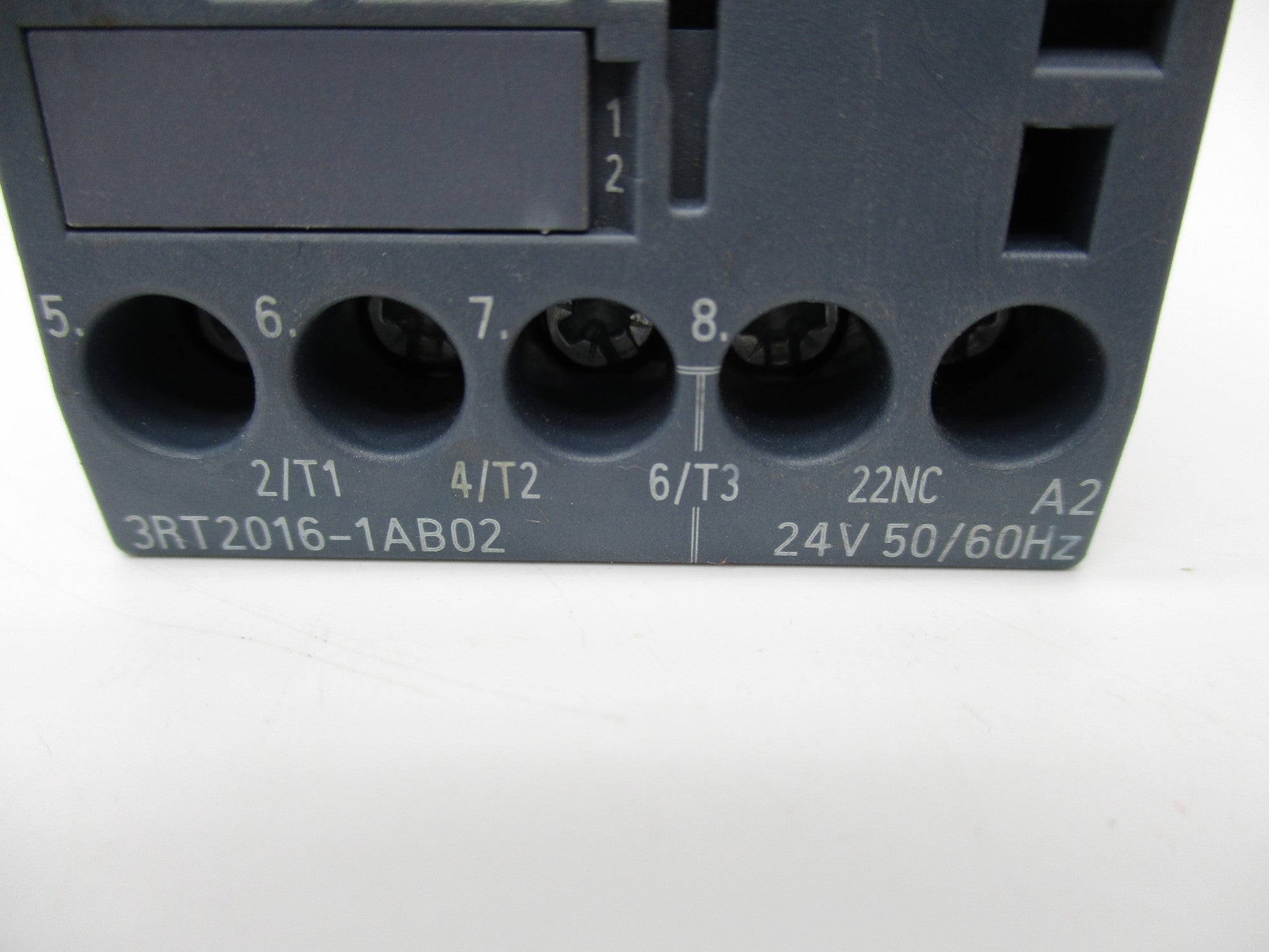 SIEMENS 3RT2016-1AB02 24V NSNP