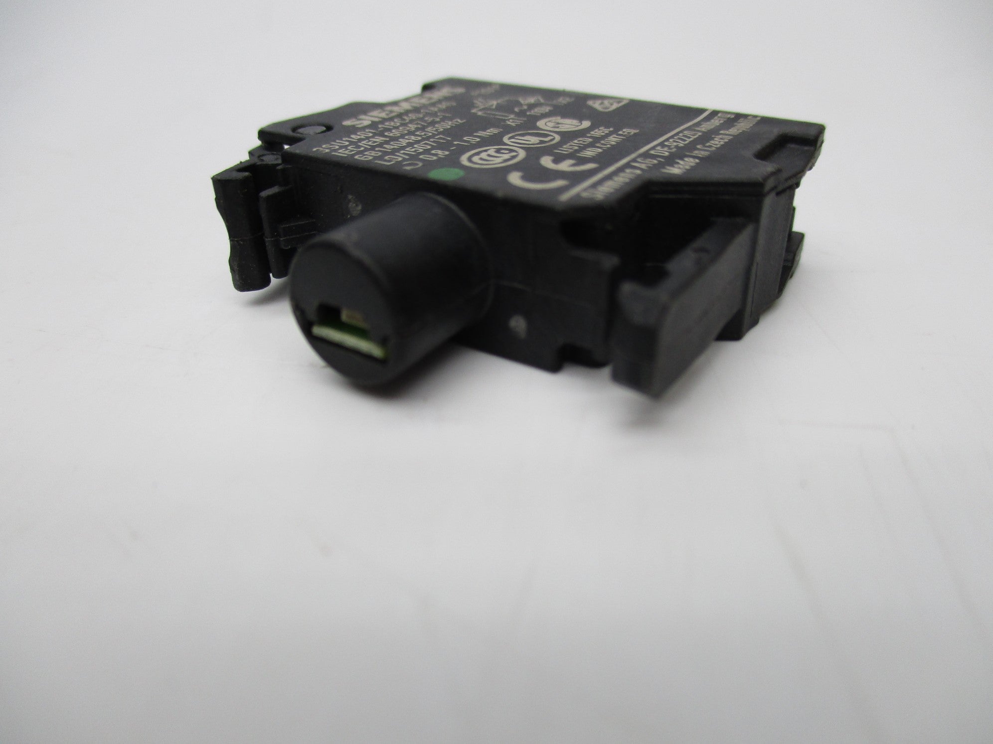 SIEMENS 3SU1401-1BC40-1AA0 110V NSNP