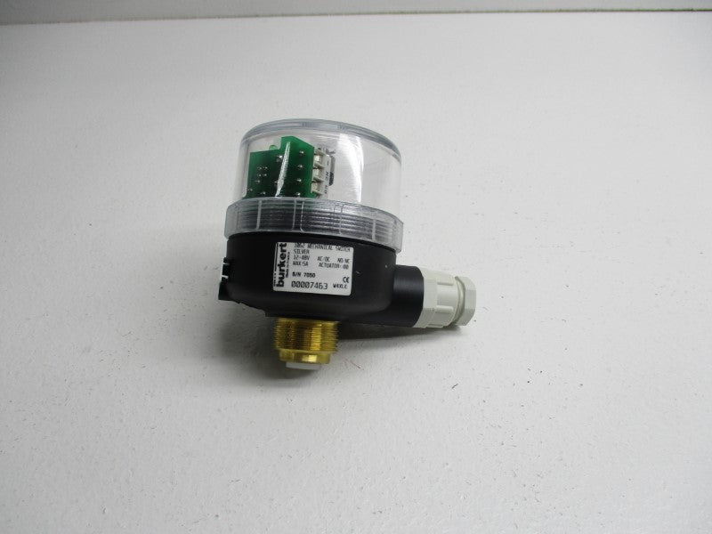 BURKERT 1062 00007463 * NEW NO BOX *