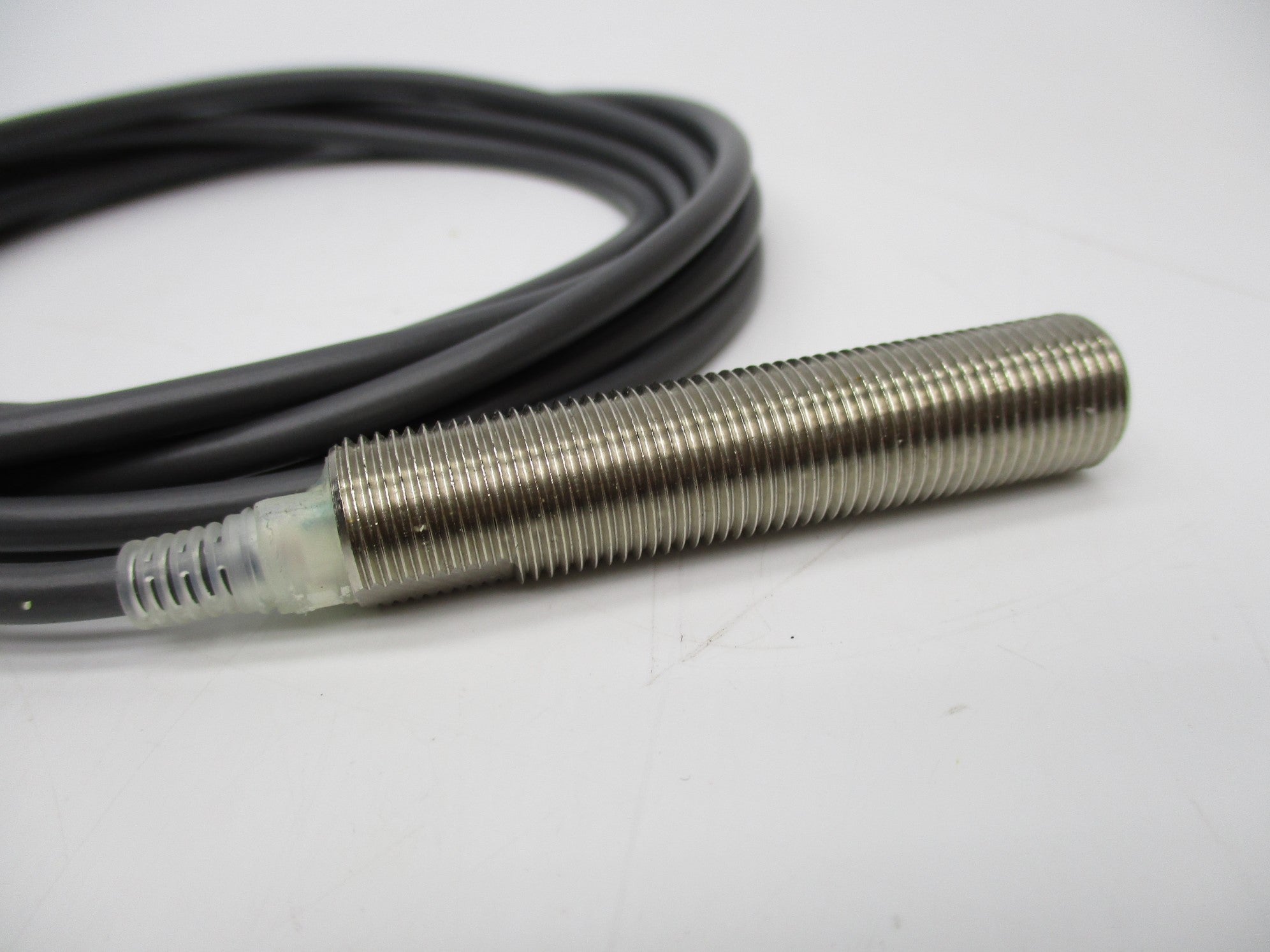 OMRON E2E2-X2C1 (AS PICTURED) NSNP