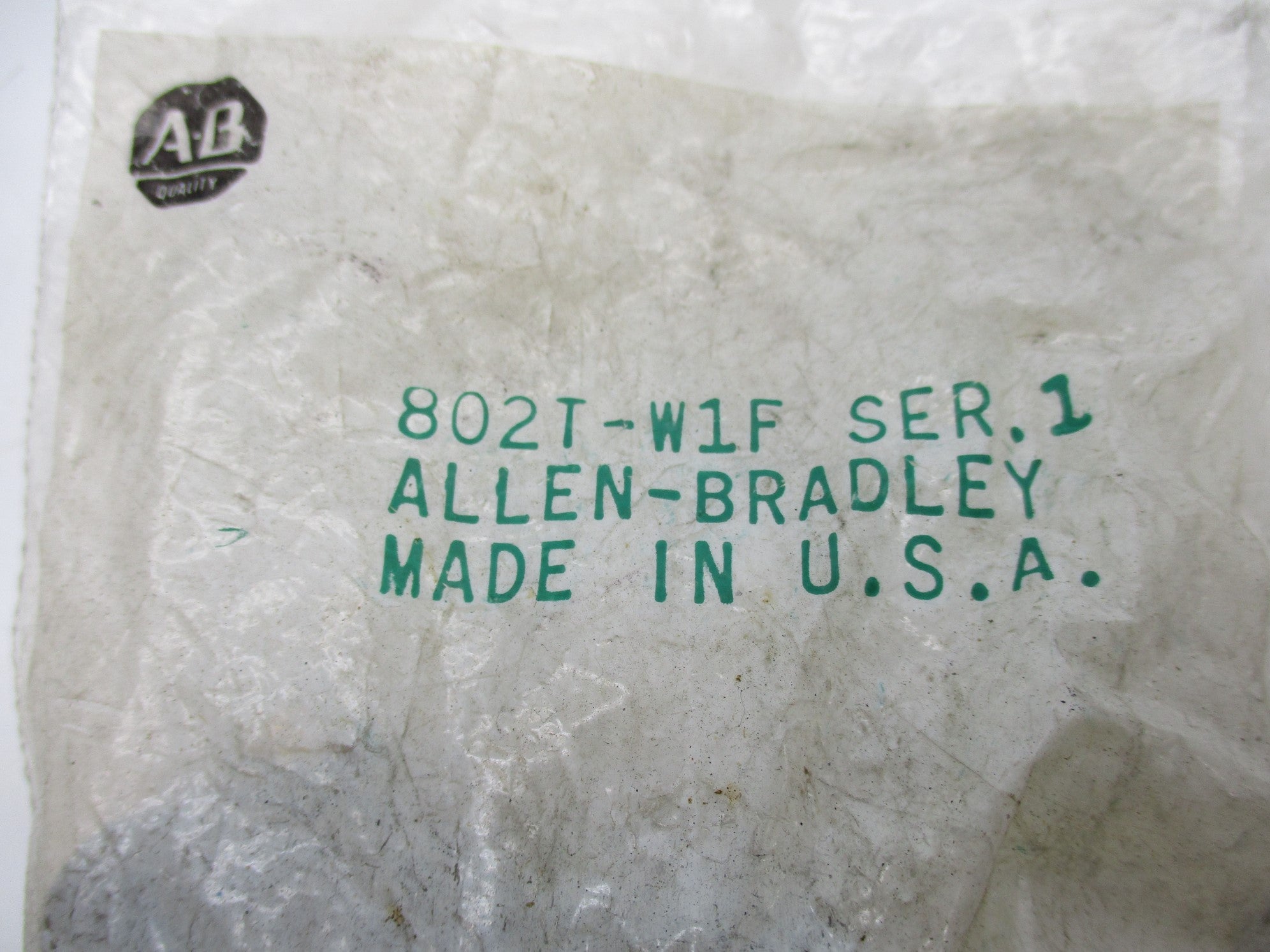 ALLEN BRADLEY 802T-W1F SER. 1 NSMP