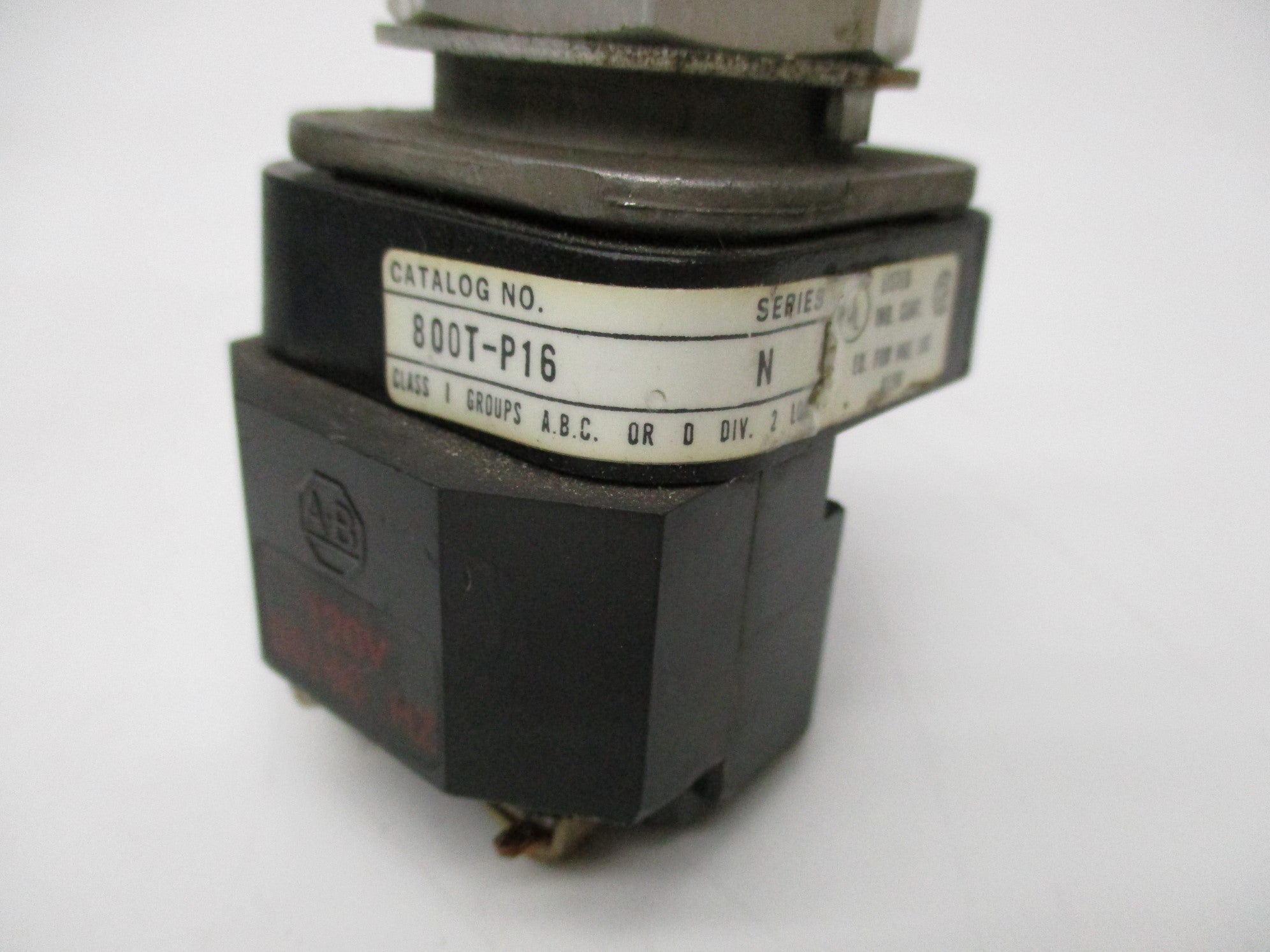 ALLEN BRADLEY 800T-P16 SER. N NSNP
