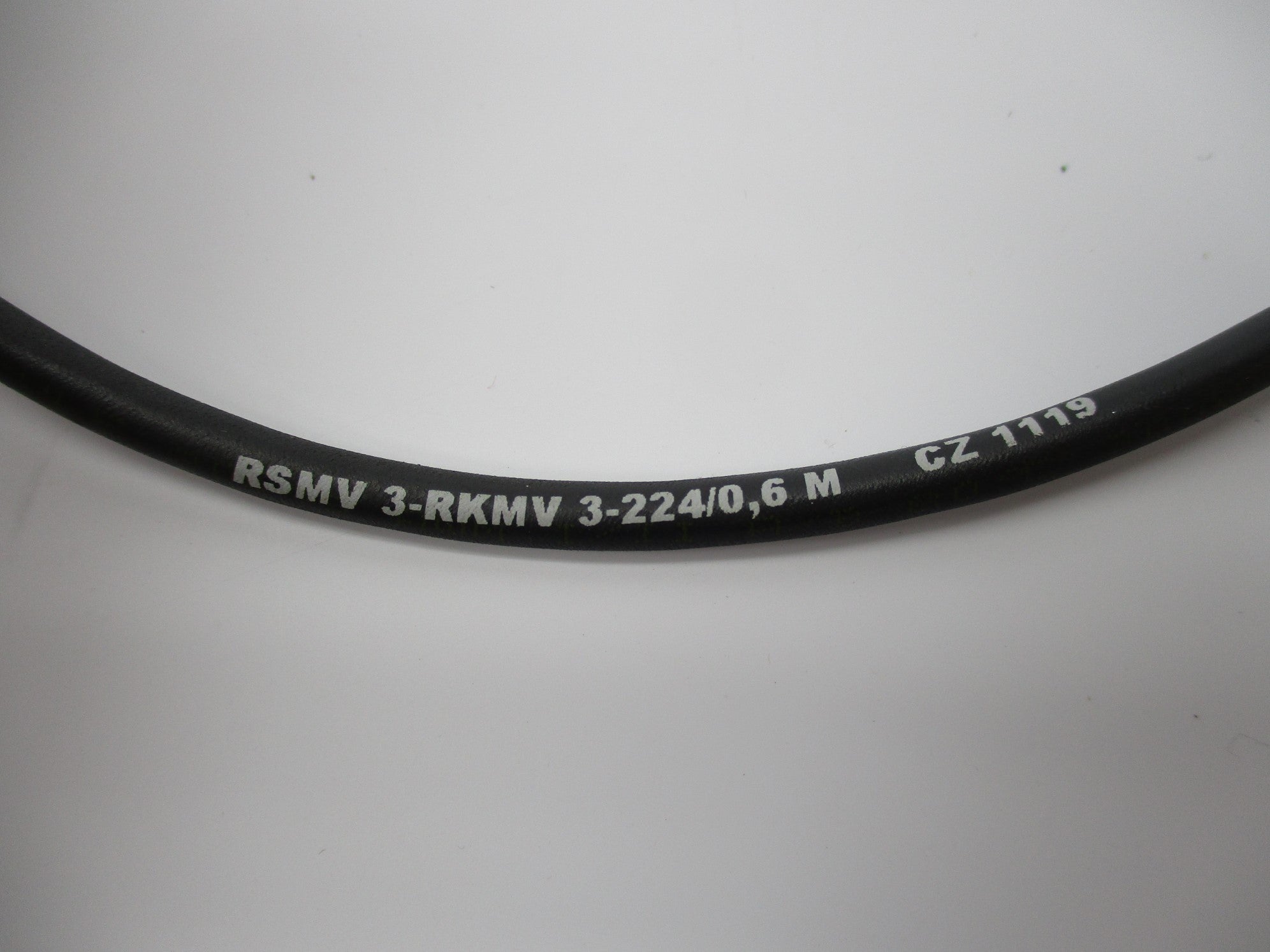 LUMBERG RSMV3-RKMV3-224/0,6M NSNP