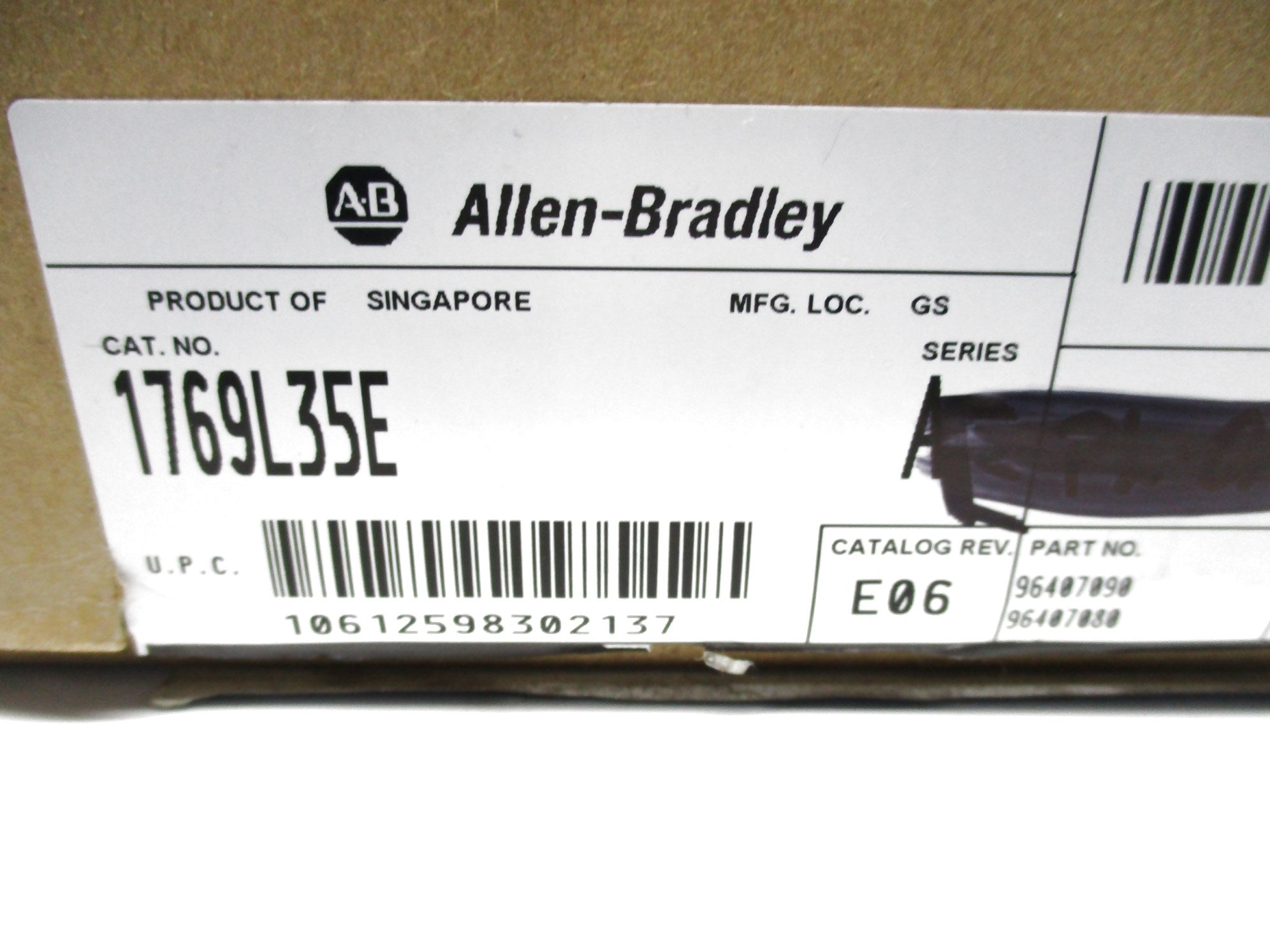 ALLEN BRADLEY 1769-L35E SER. A F/W 1.15 (NO KEY) NSMP