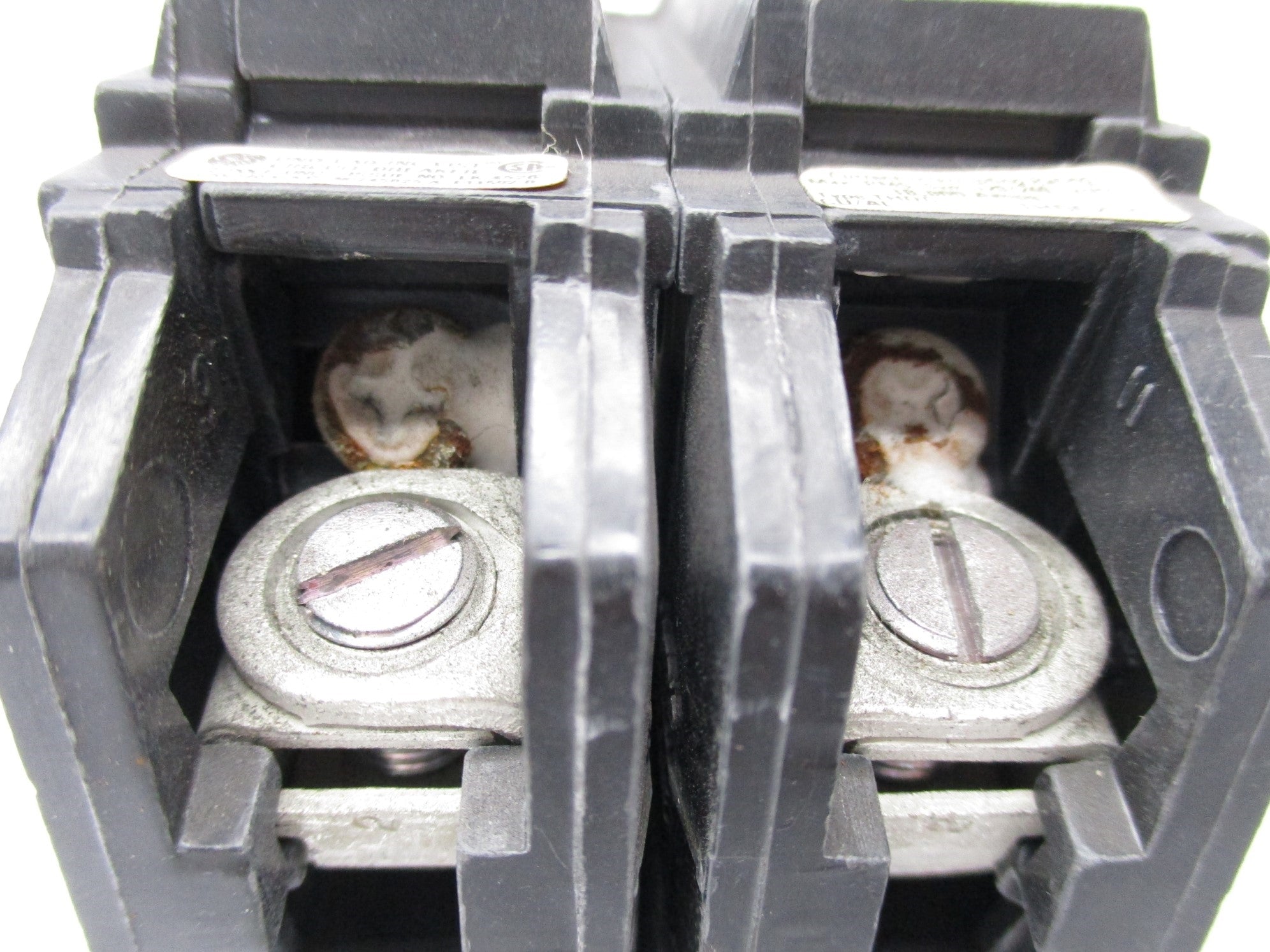 GENERAL ELECTRIC THQC2115 15A 120/240V (AS PICTURED) NSNP