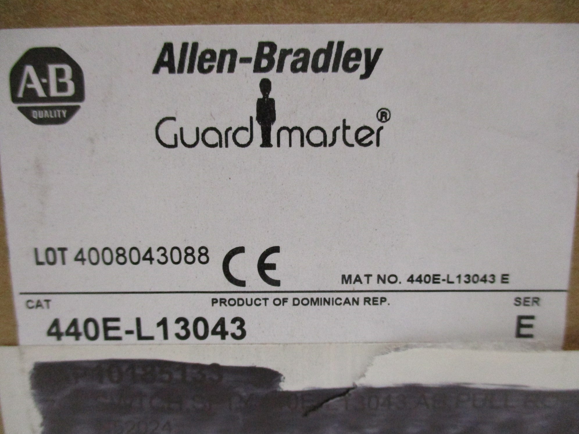 ALLEN BRADLEY 440E-L13043 SER. E (BR/WH) NSMP