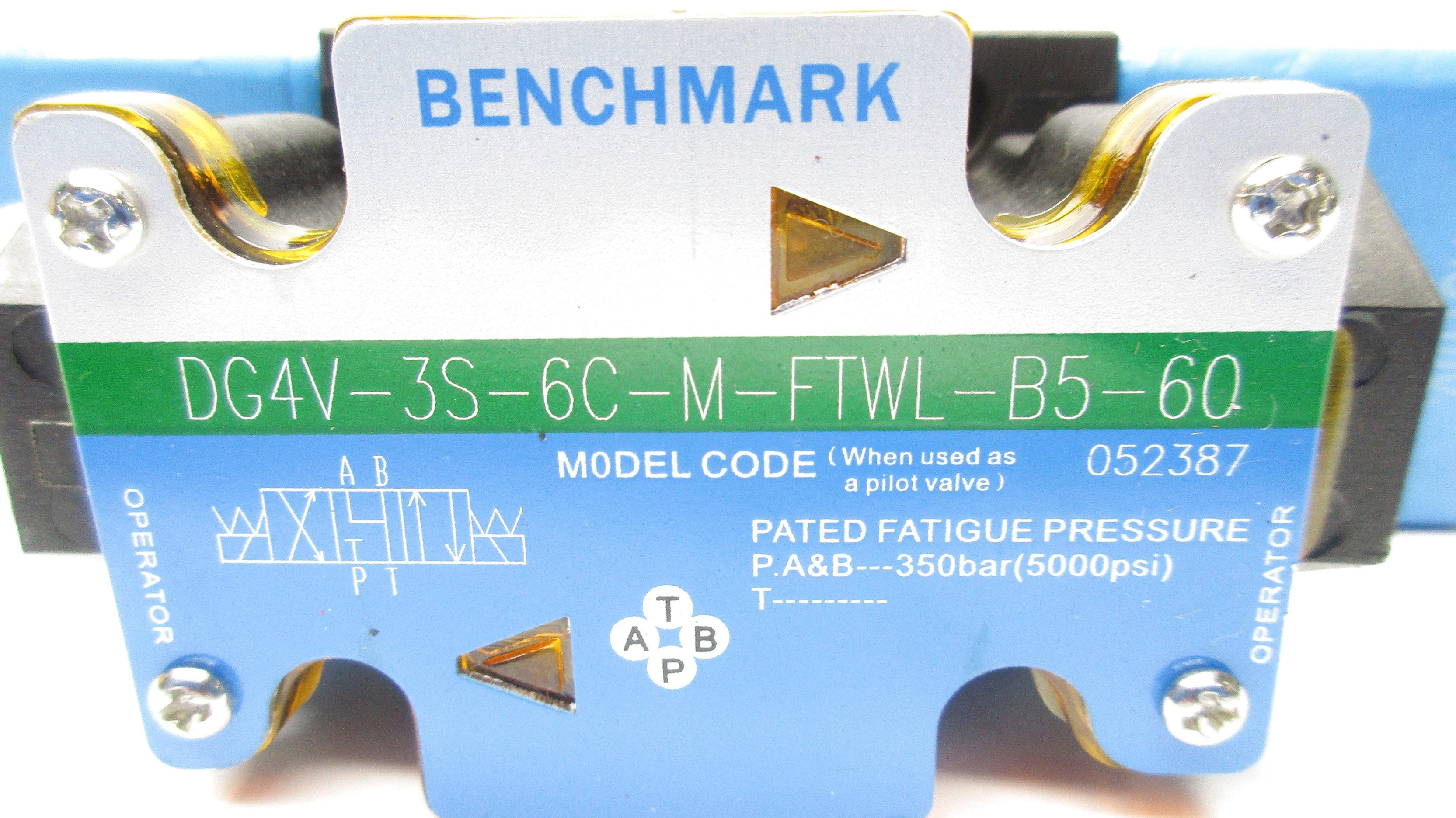 BENCHMARK DG4V3S6CMFTWLB560 110V NSNP