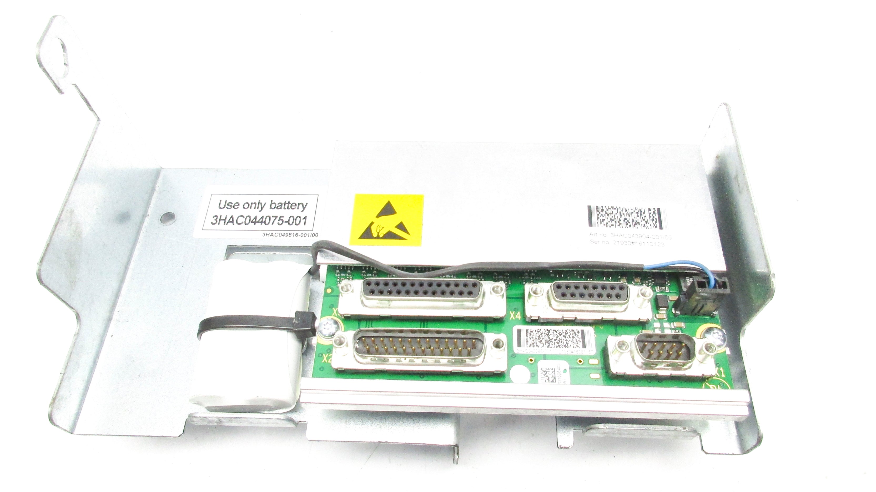 ABB 3HAC043904-001/05 (AS PICTURED) UNMP