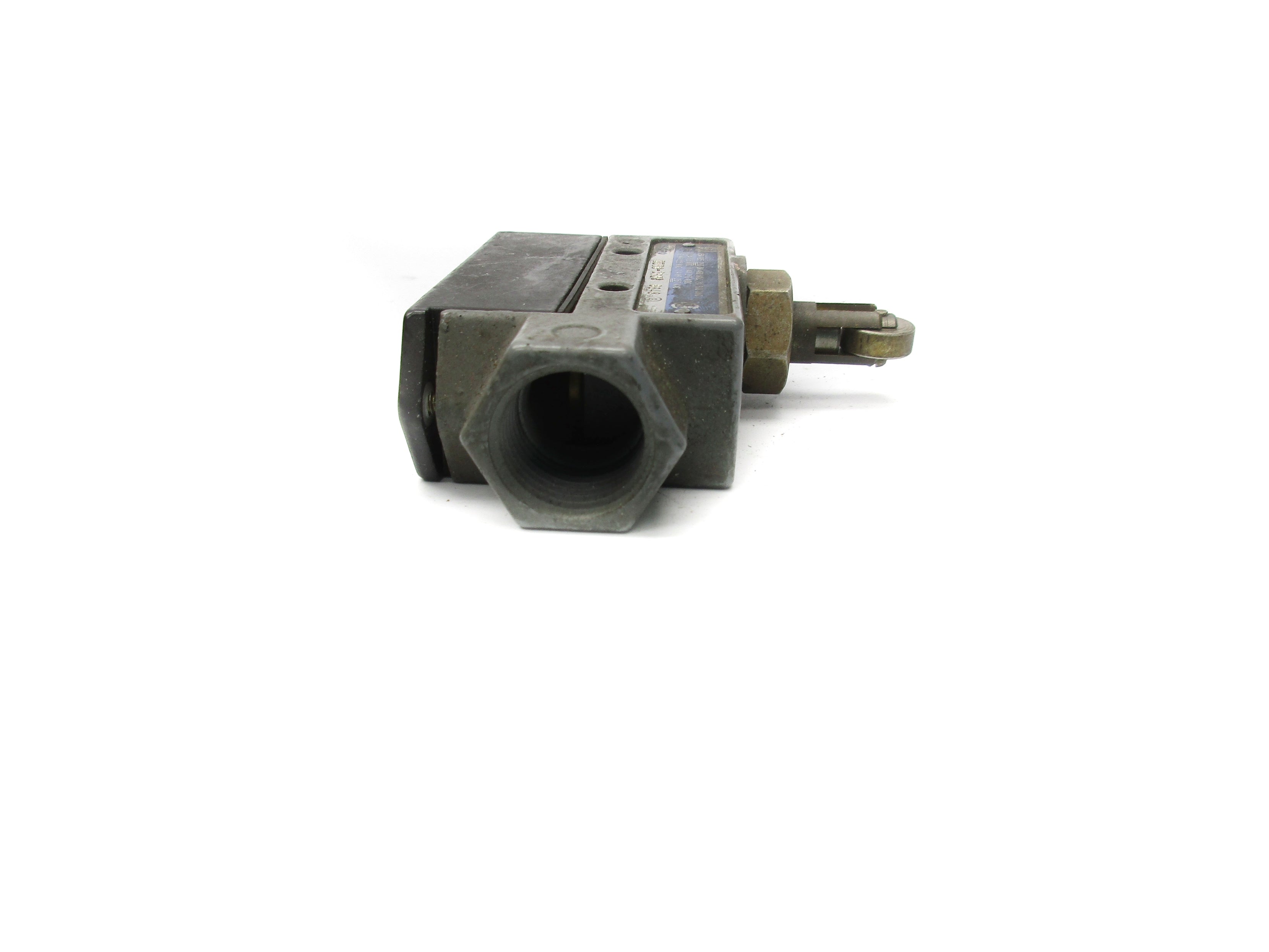 MICRO SWITCH BZE6-2RQ9 600VAC 2A (GREY)  UNMP