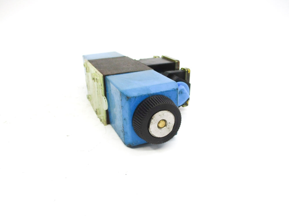 VICKERS DG4V-3-6C-VM-FTWL-B6-60 02-156169 120V 5000PSI NSNP