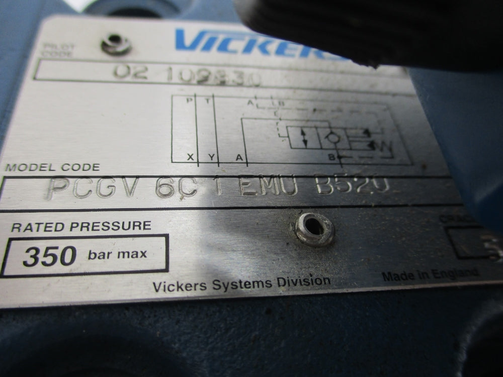 VICKERS PCGV6C1EMUB520 DG4V3S2ALMUB560 5075PSI UNMP