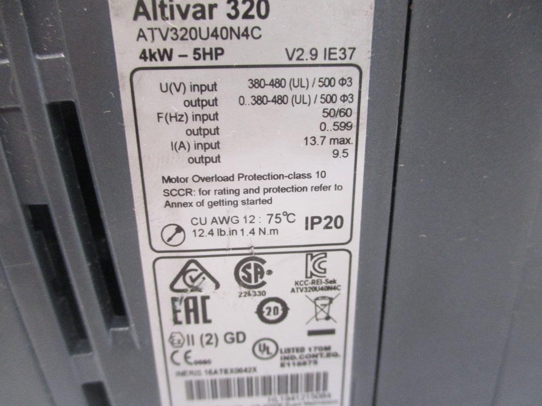SCHNEIDER ELECTRIC ATV320U40N4C 380-480/500V 13.7A NSNP