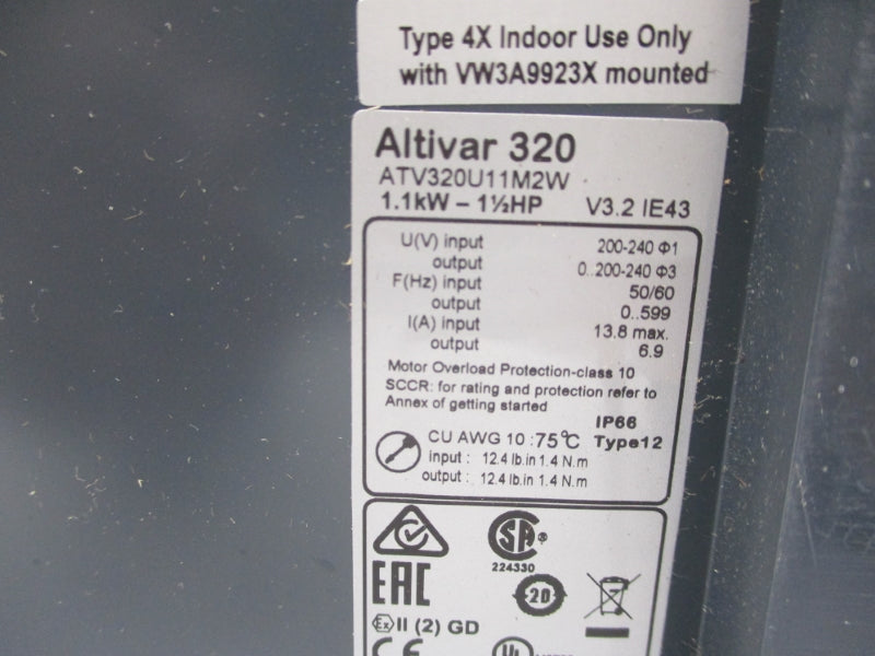 SCHNEIDER ELECTRIC ATV320U11M2W 200-240V 13.8A NSNP