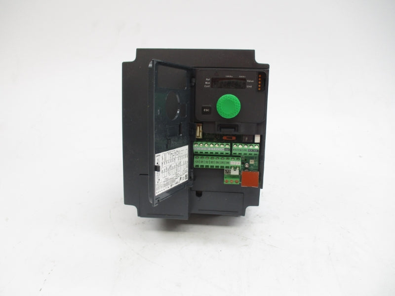 SCHNEIDER ELECTRIC ATV320U22S6C 525-600V 3.7A F/W V2.9 NSNP